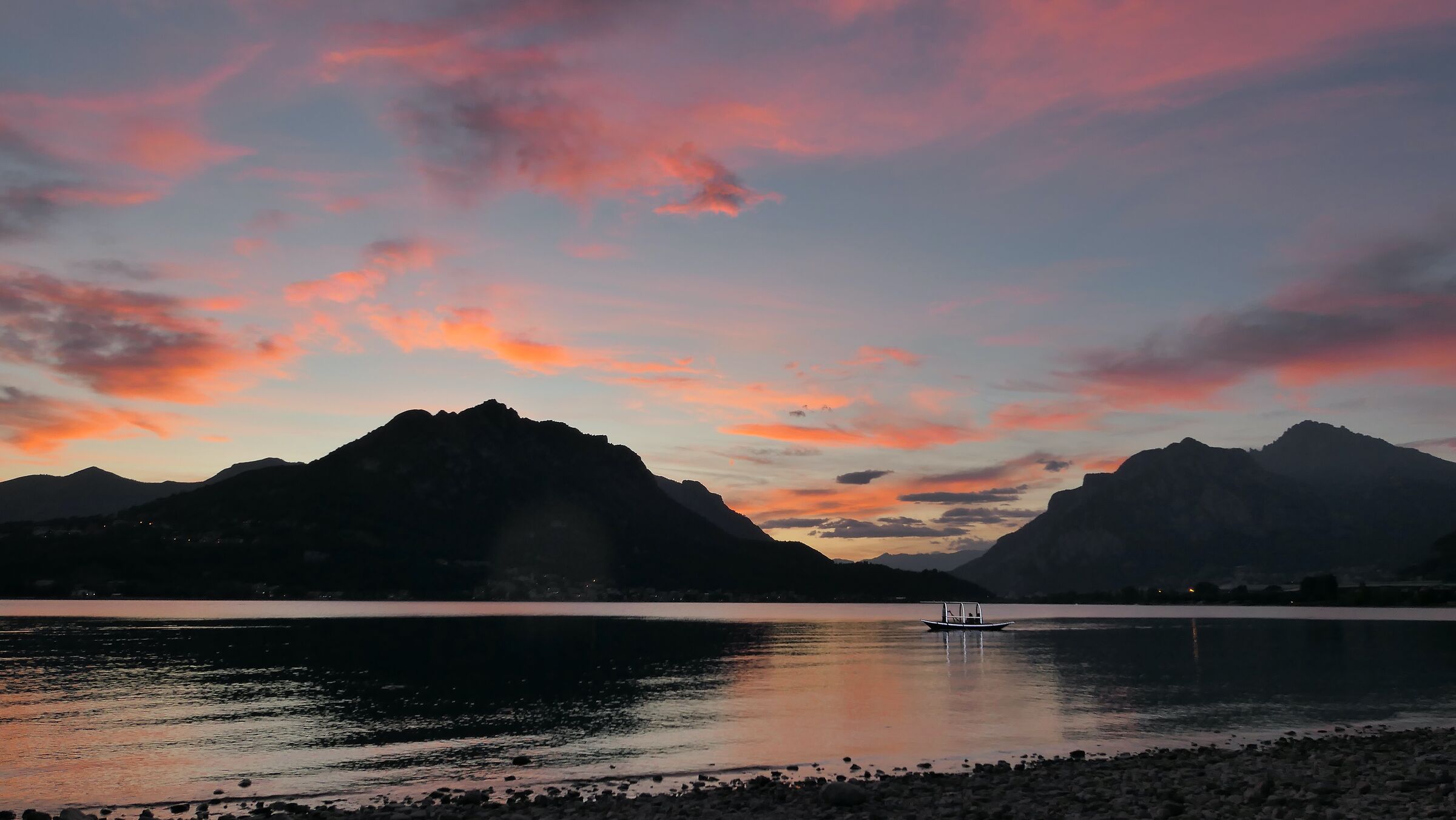 Tramonto sul lago di Garlate con una Lucia