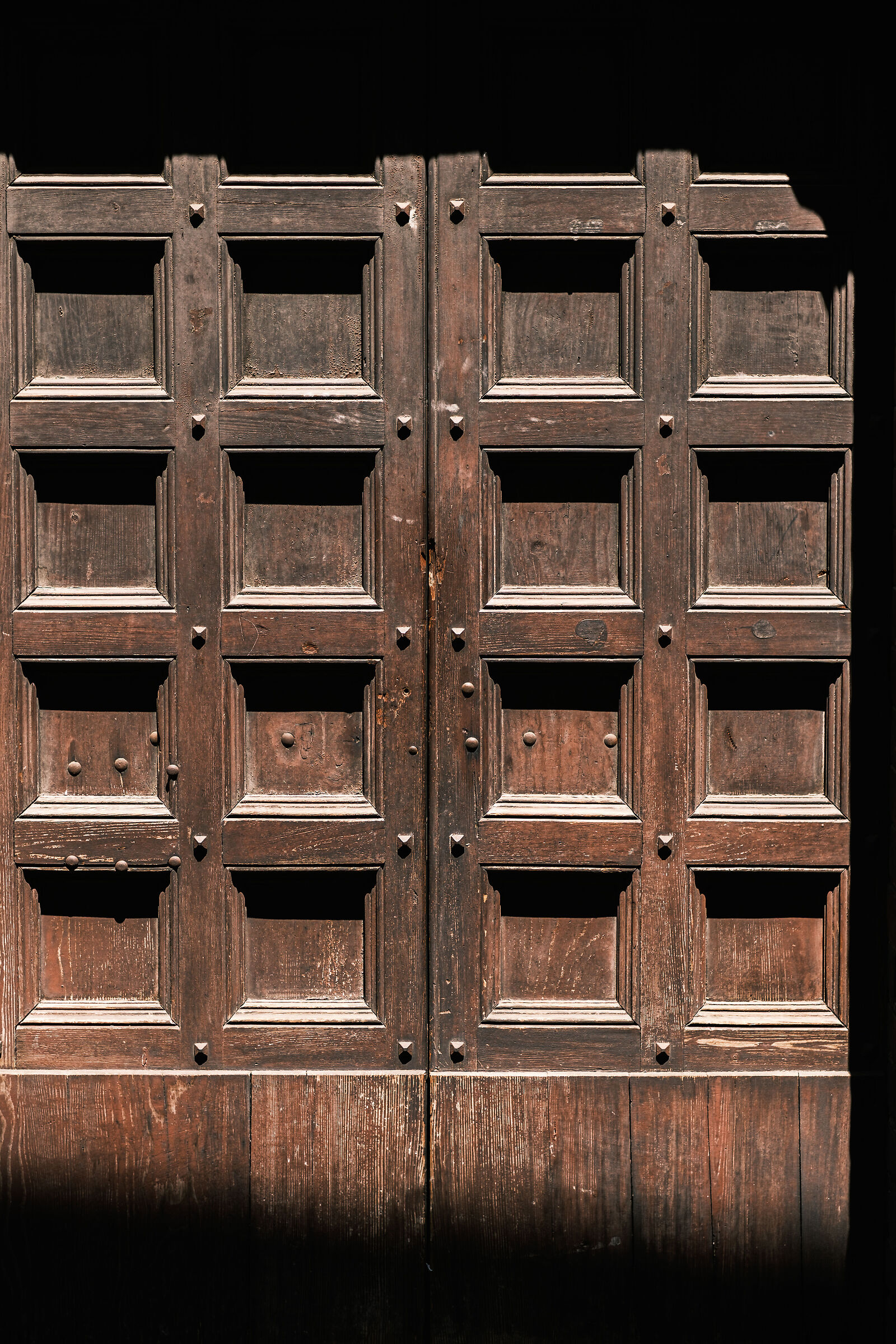 Milanese Door