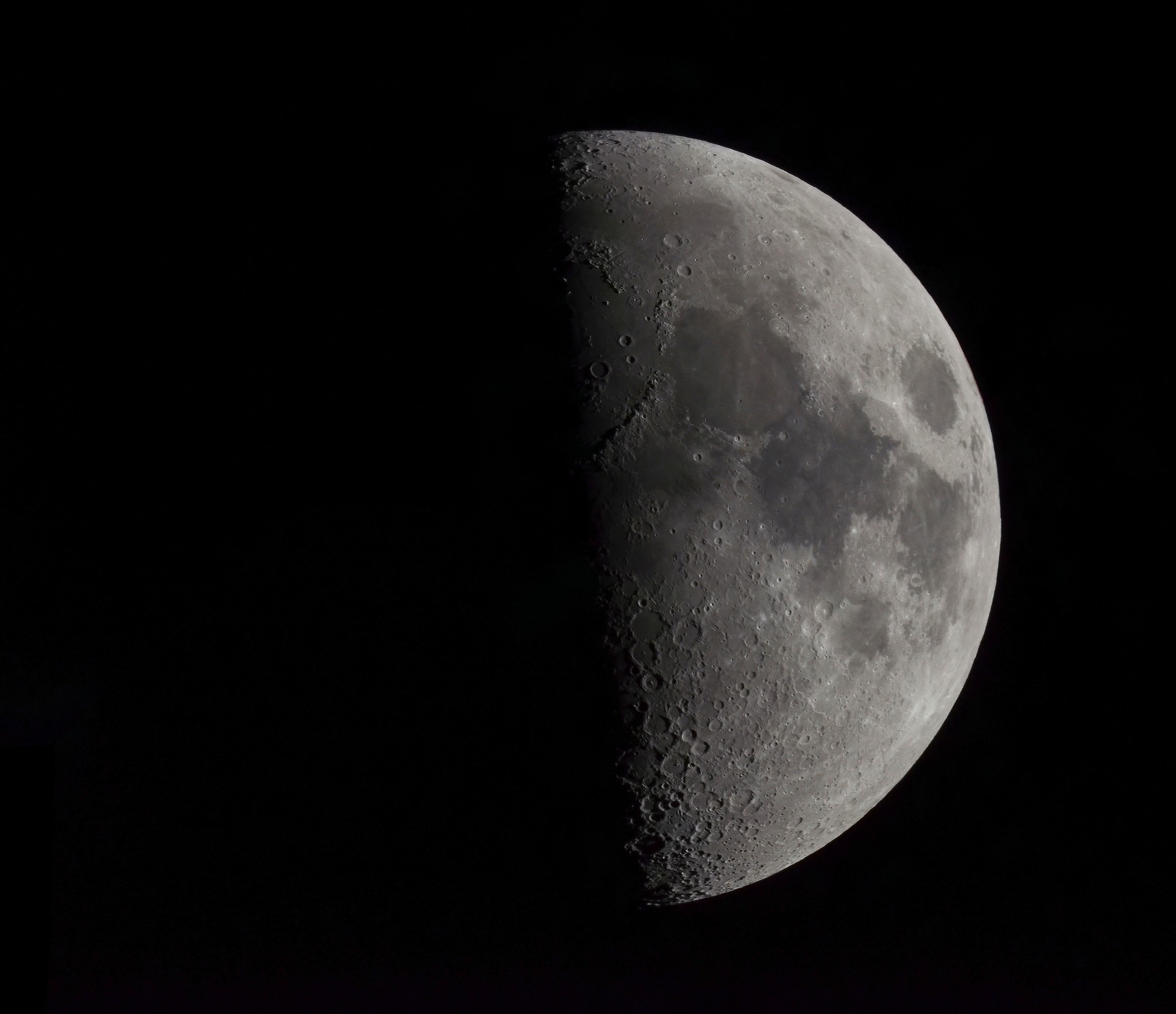 Luna 18 Aprile 2013 ore 21.05