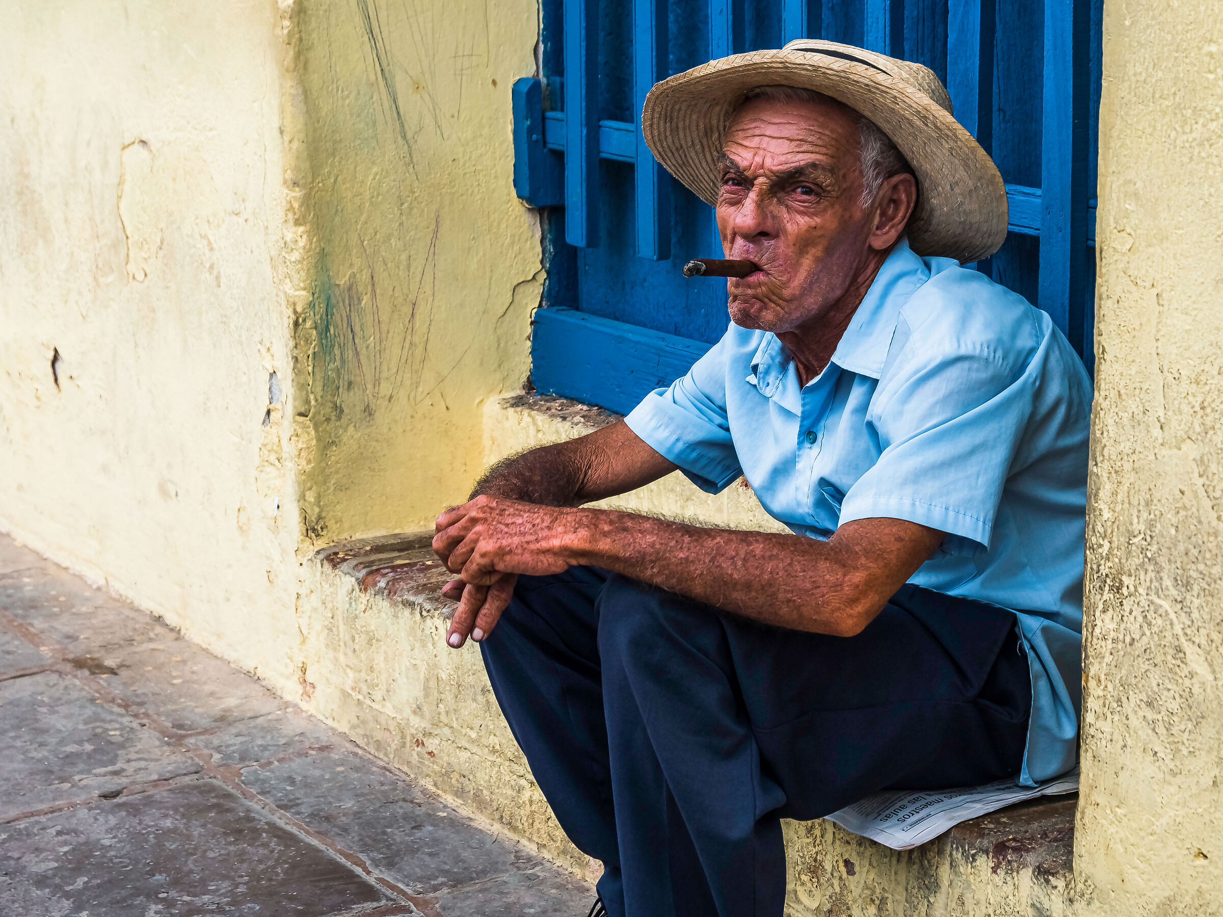 Il cubano.  Chi fuma, chi...