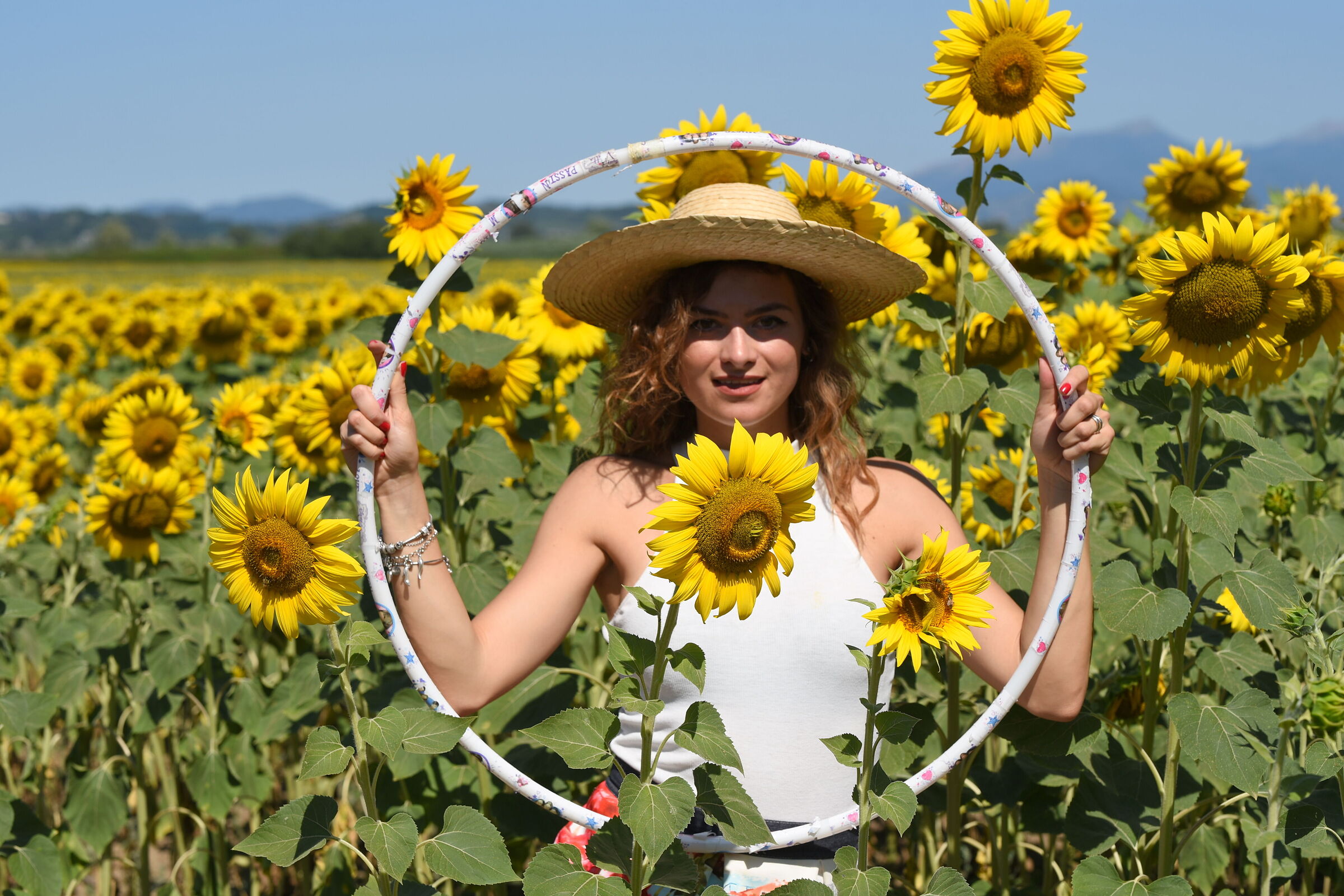 2 Deby in the middle of sunflowers