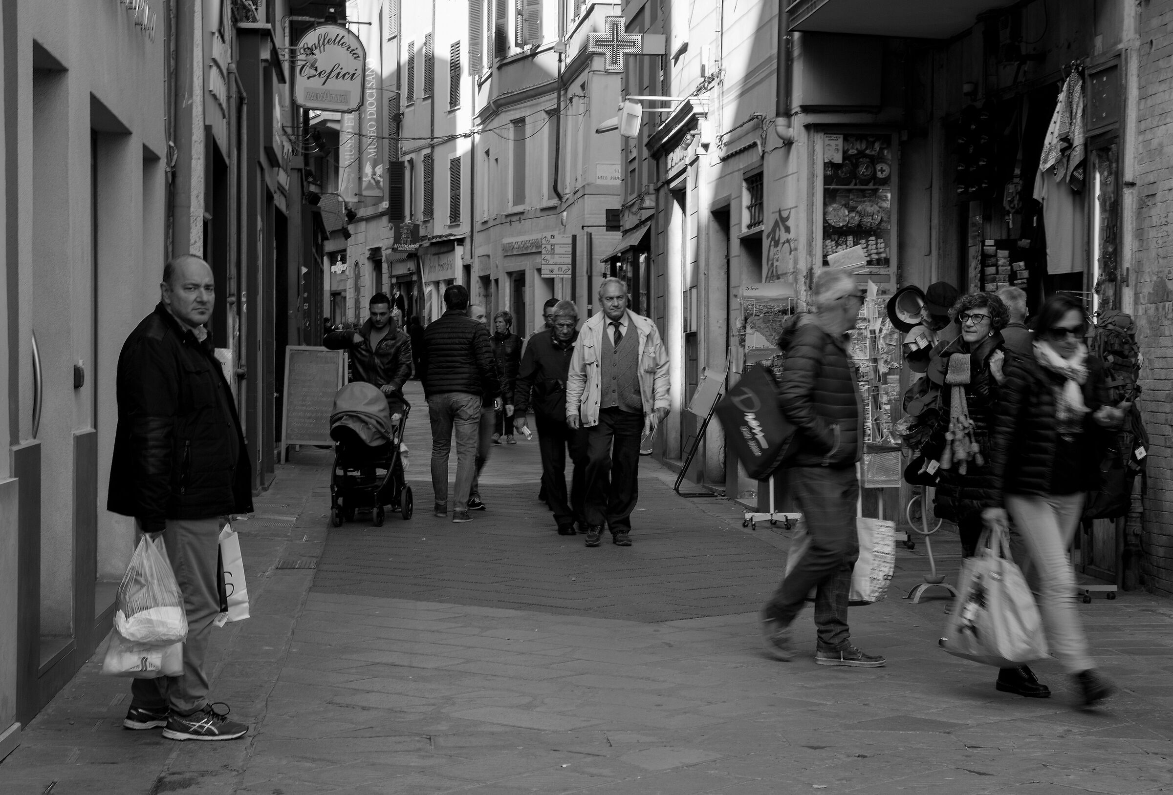 Spice in Black and White 4