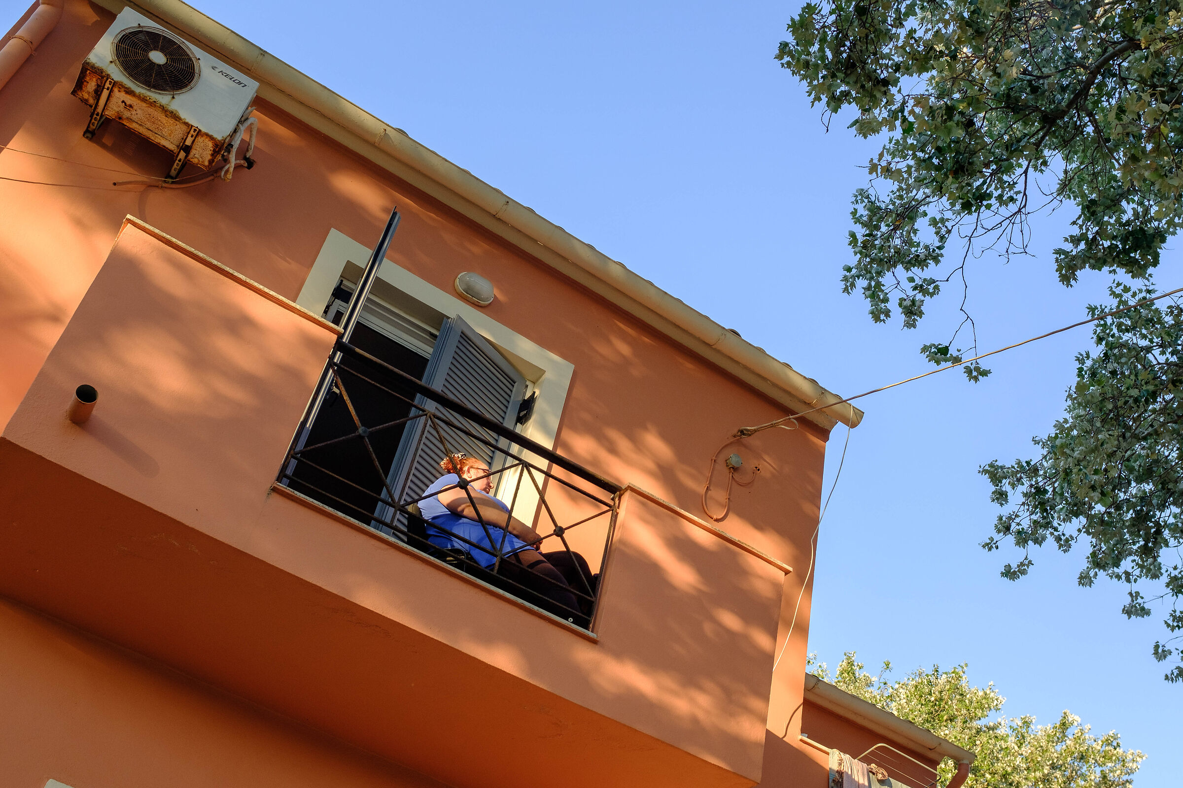 Sul balconcino, Erikoussa