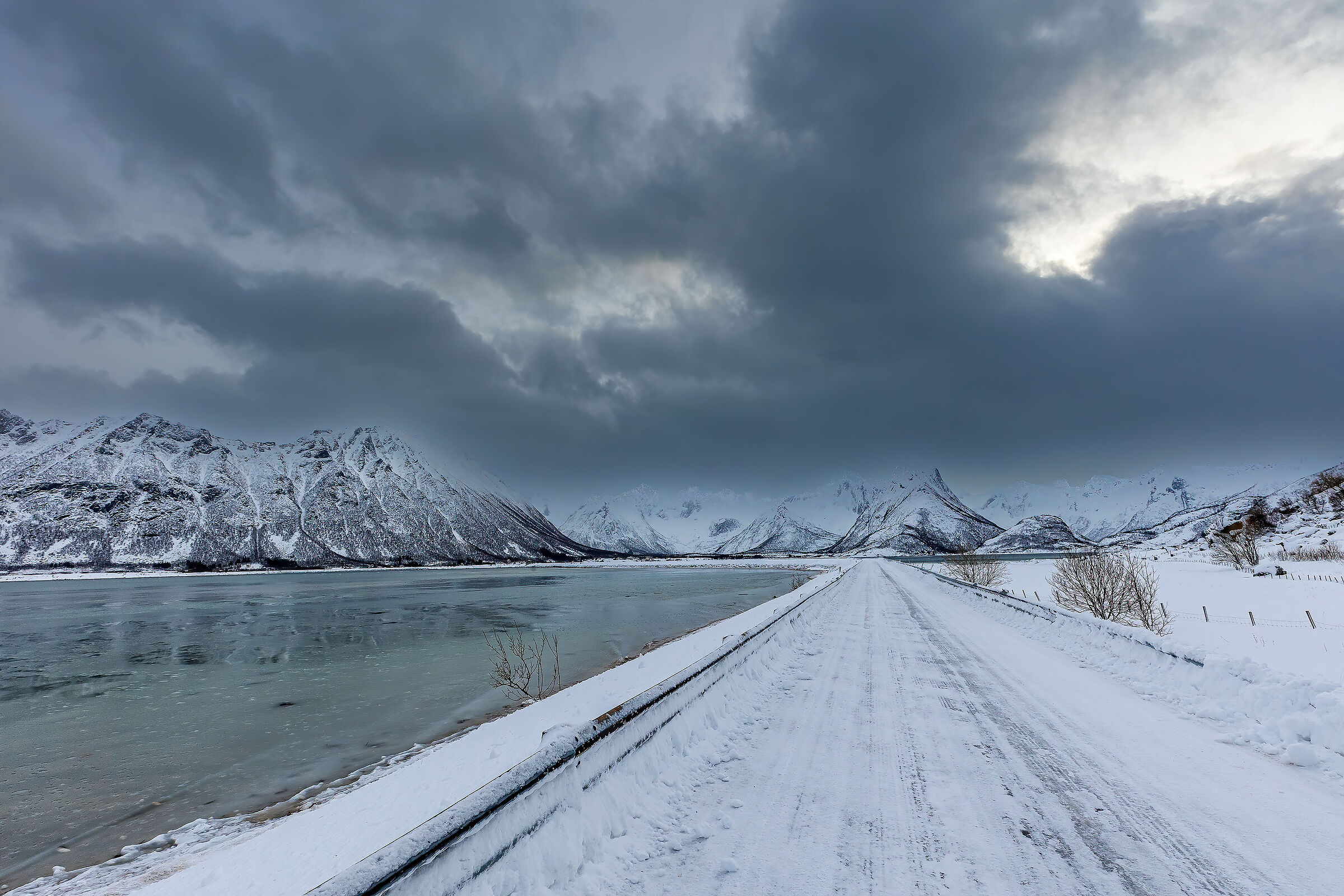 road to frozen world