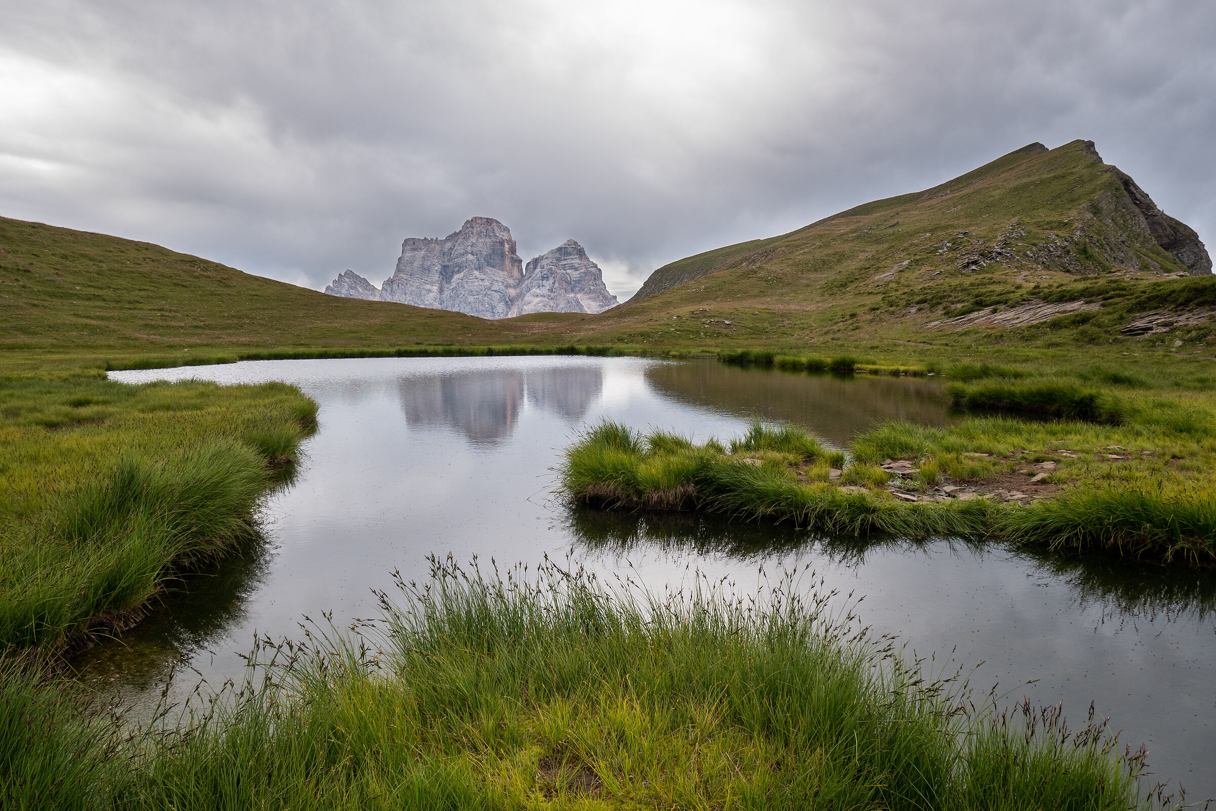 Pelmo sul lago delle Baste