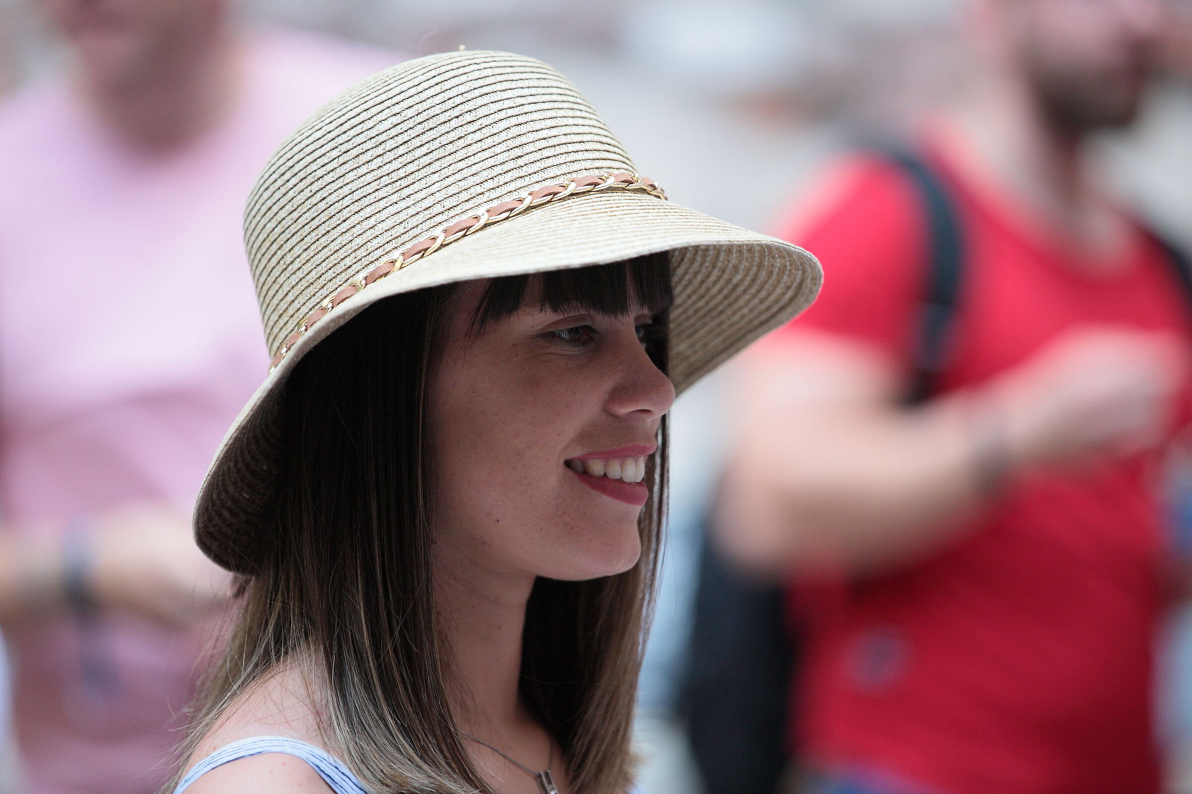 Ragazza con cappello