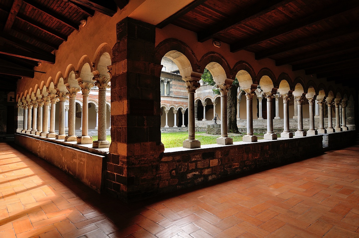 Abazzia Piona - the Cloister