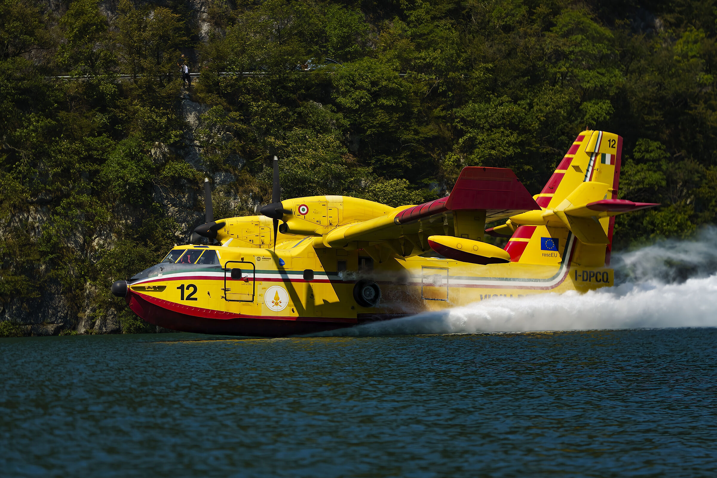 Canadair in azione