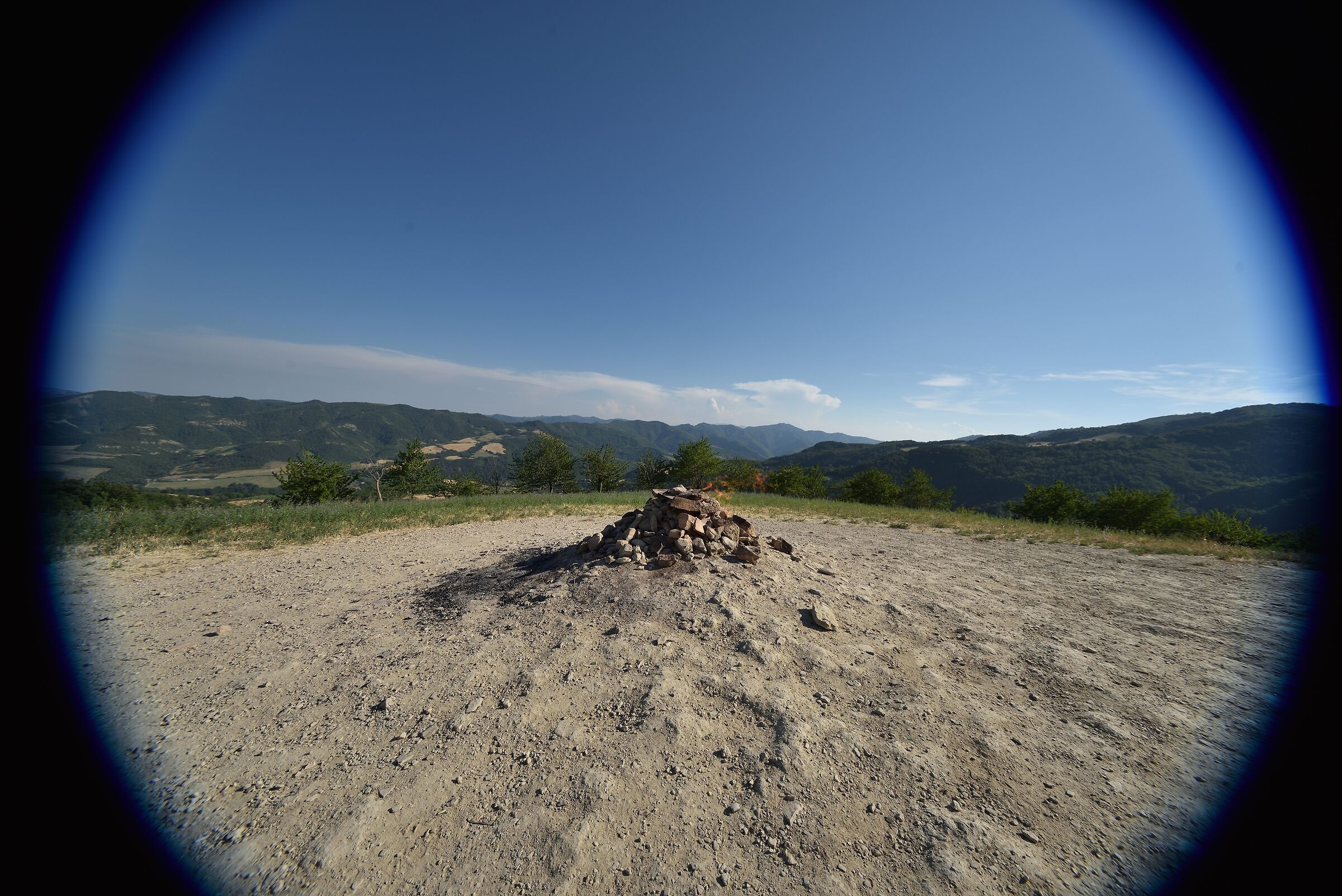 Punto di fuoco di un obbiettivo DX su FX