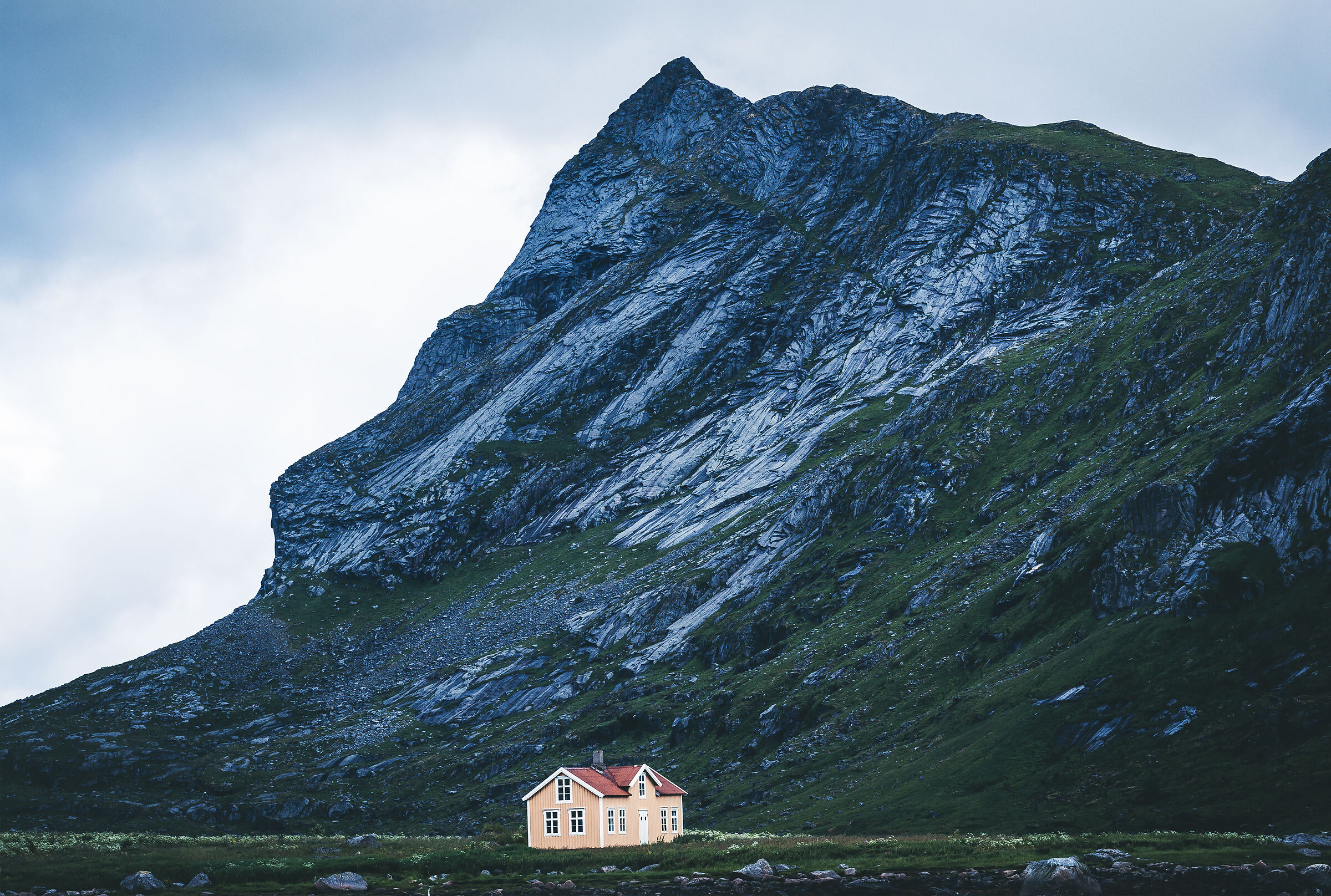 The house under the mountain