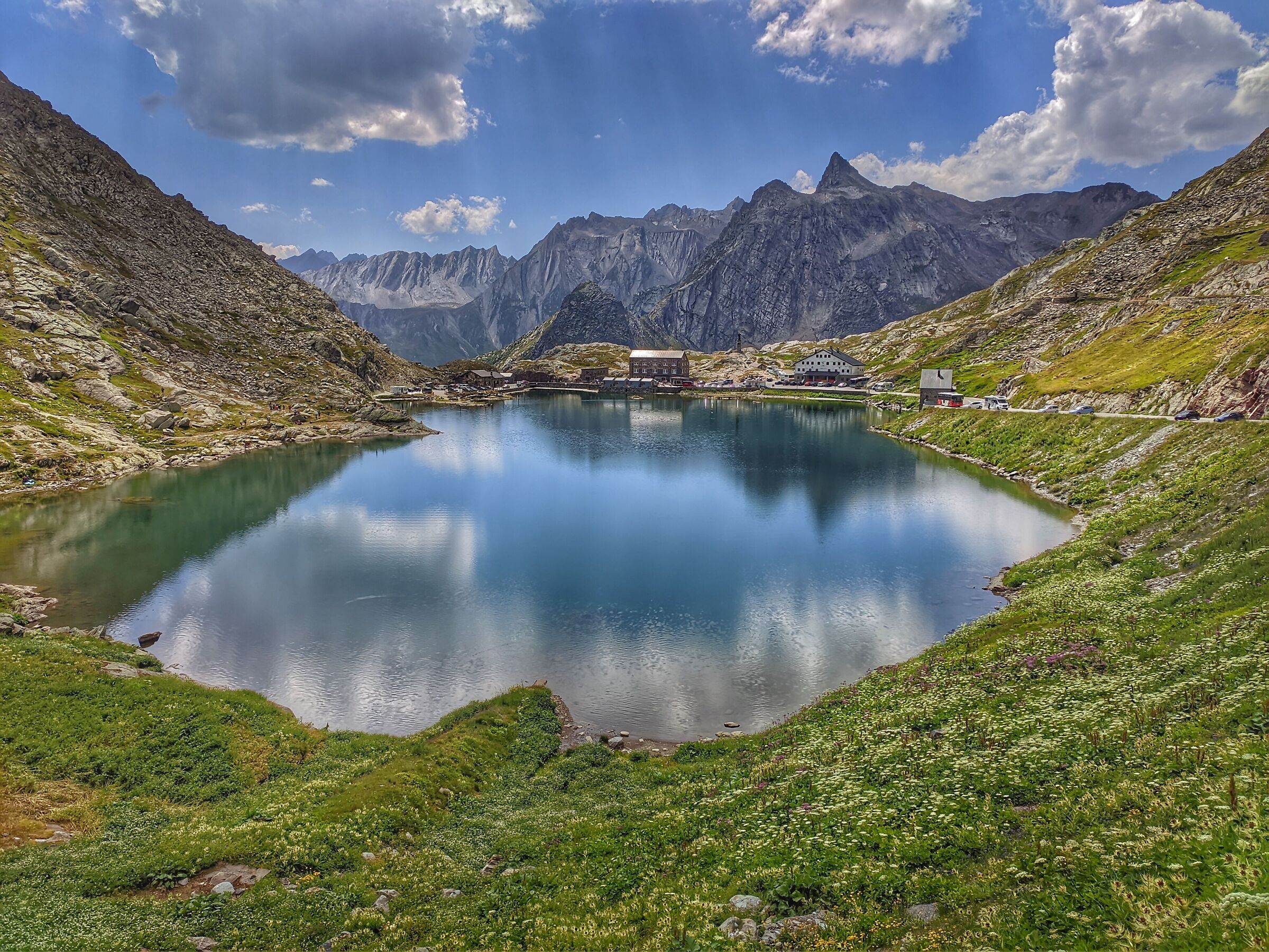 Lago Gran San Bernardo