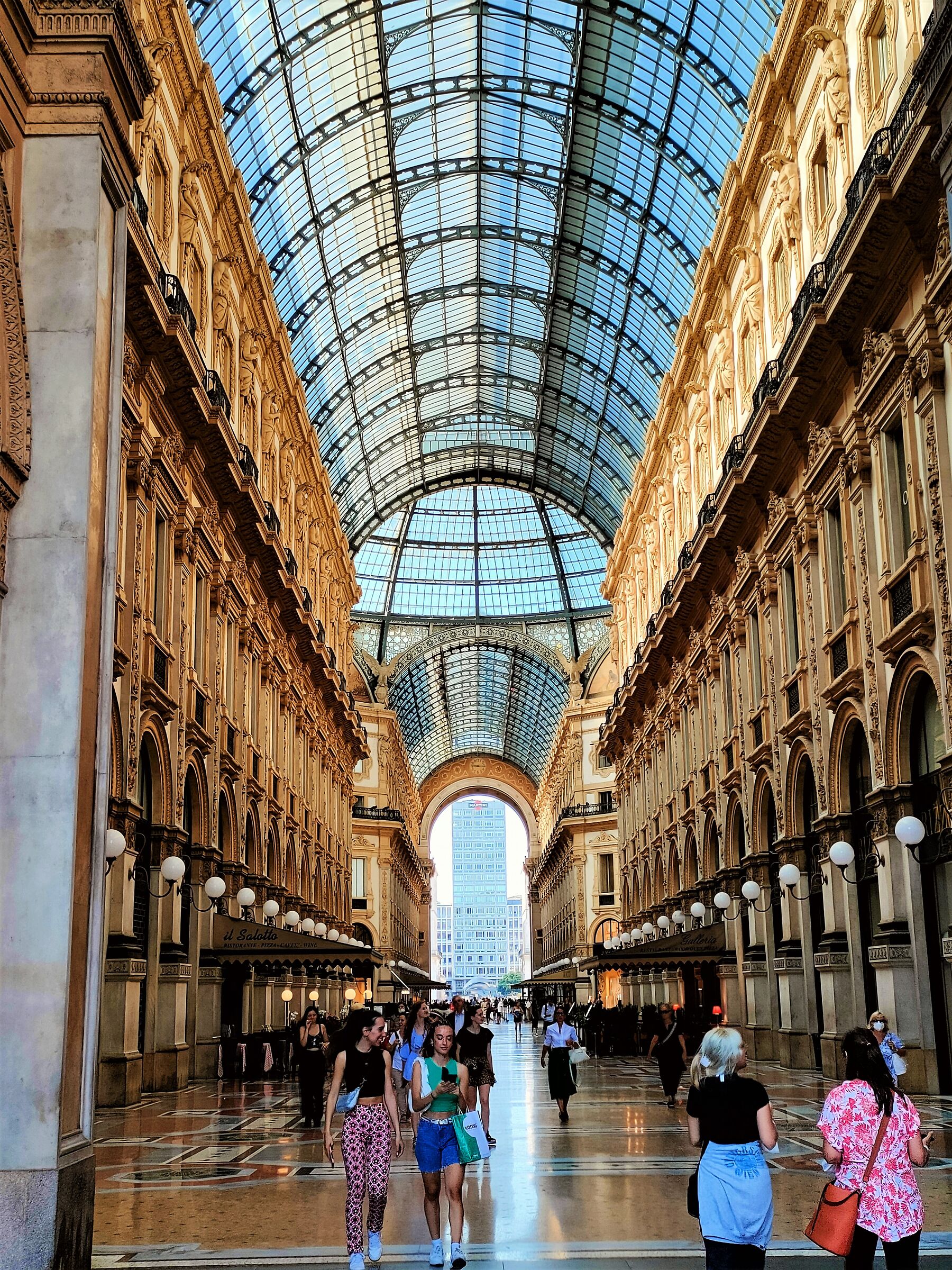 passeggiando in galleria