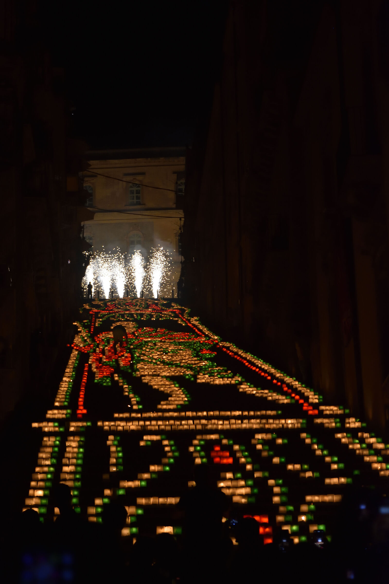 STAIRCASE AND PYROTECHNIC GAMES