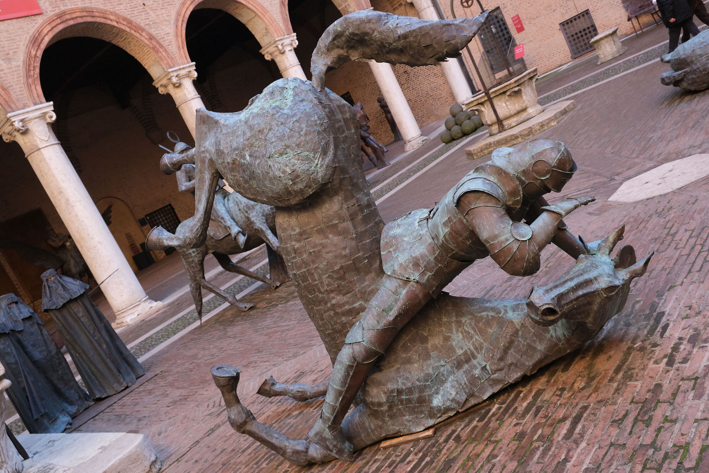 Ferrara statue 4
