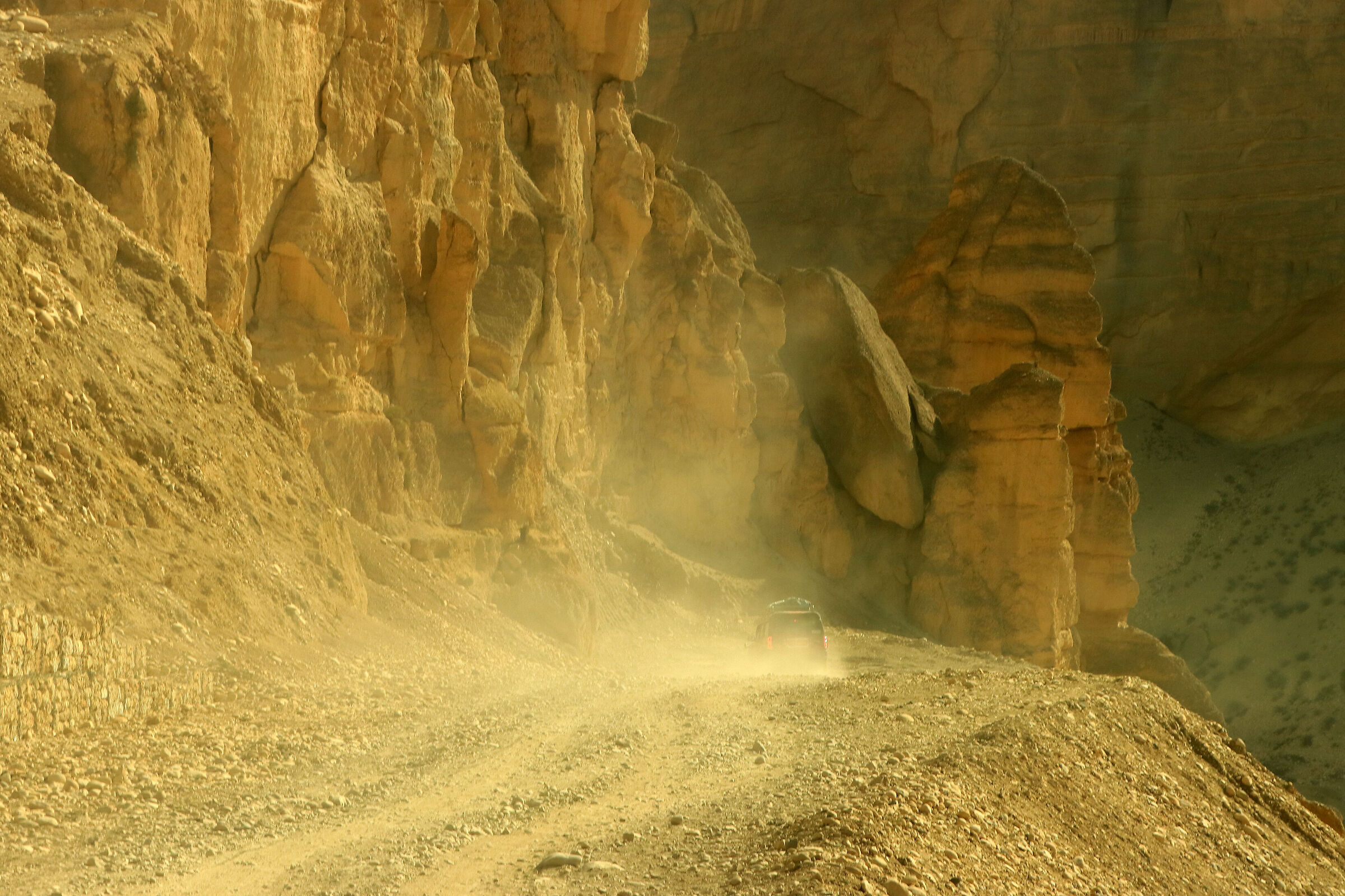 descending the Kali Gandaki