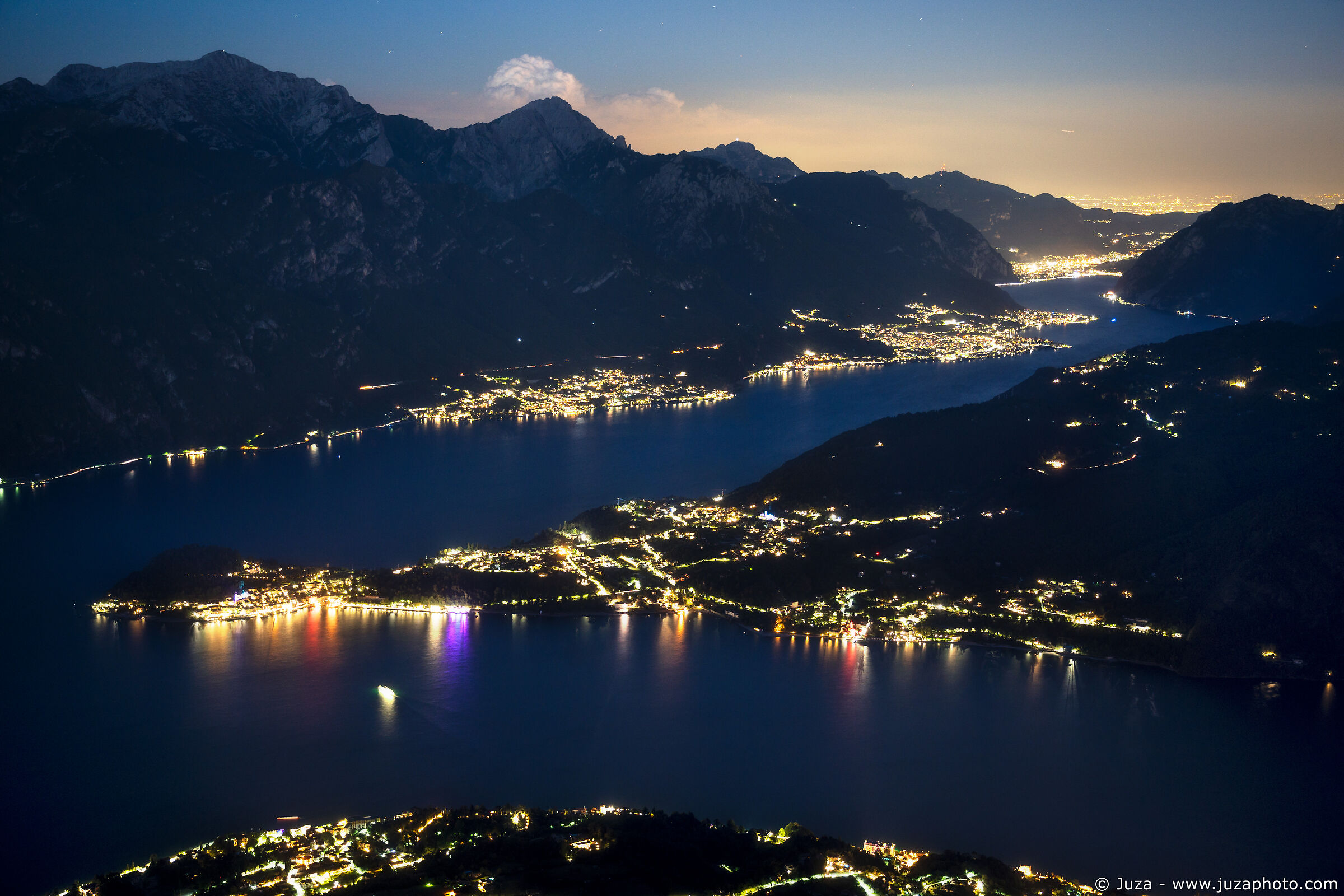 La notte sul Lago di Como