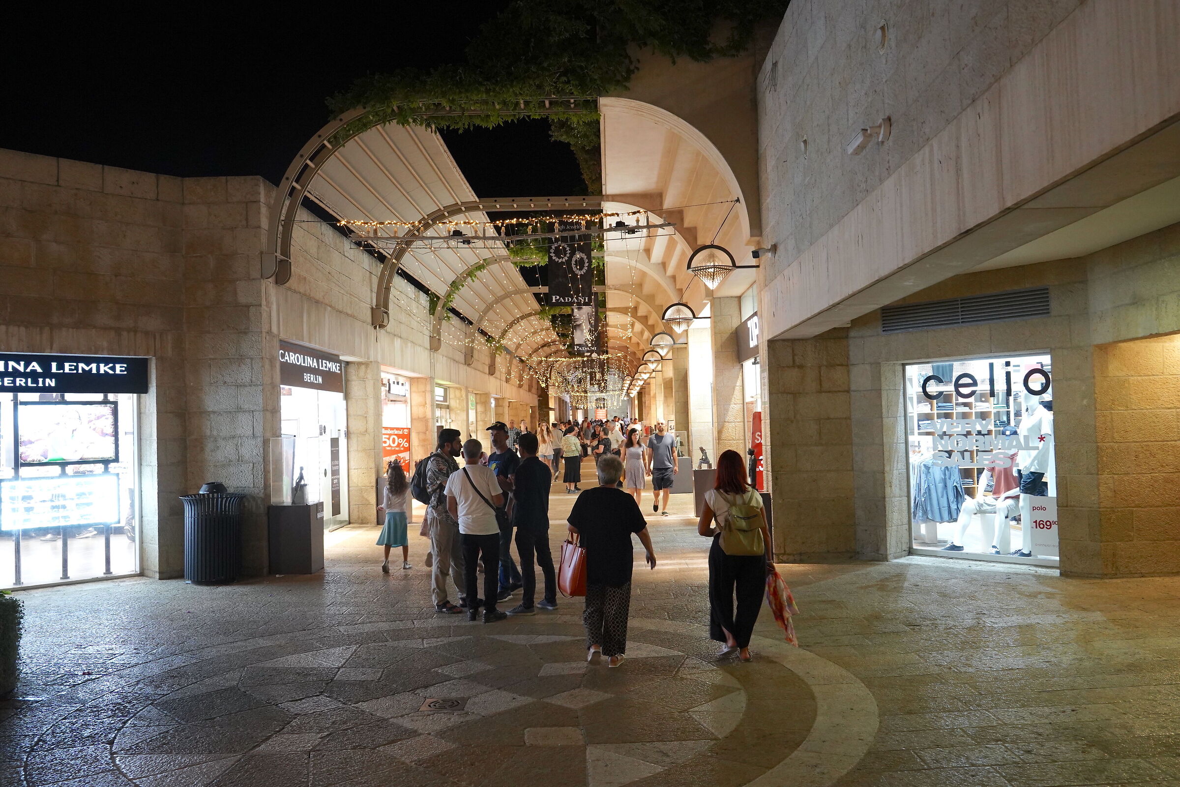 Mamilla