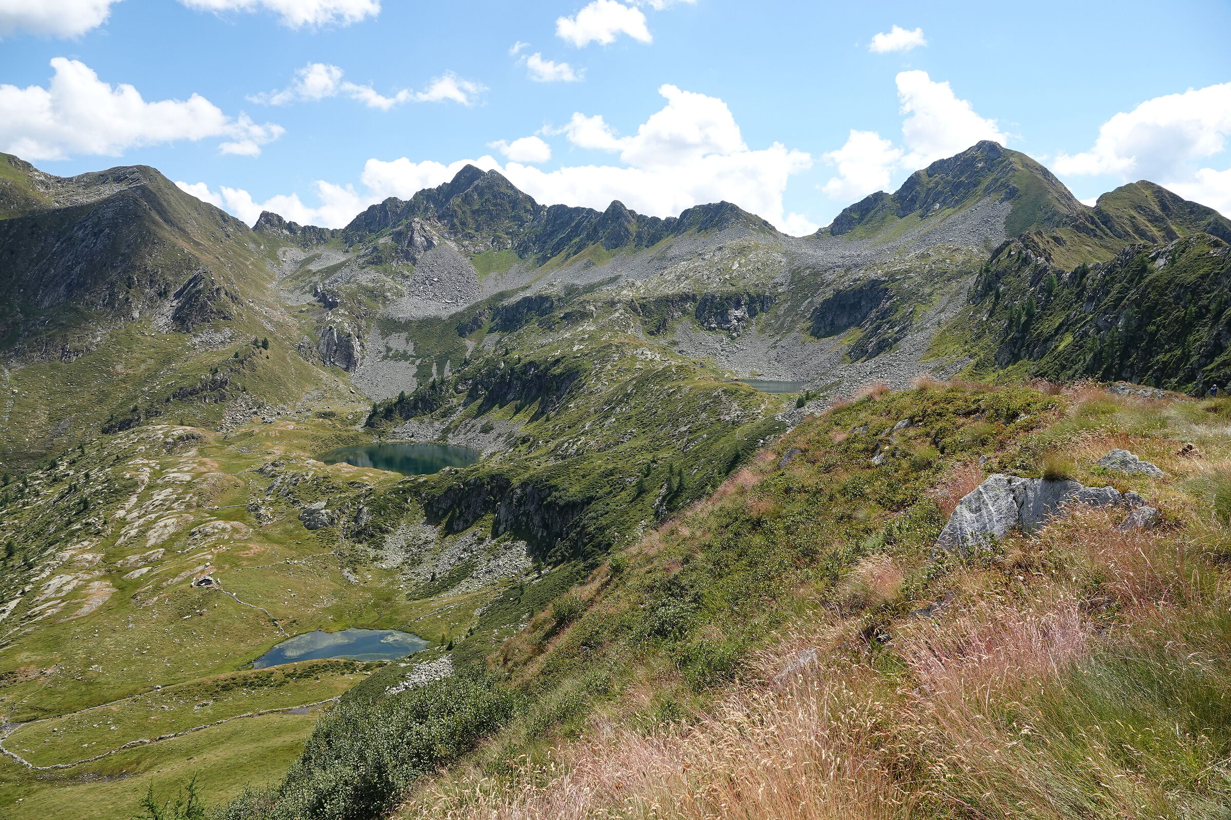 The three Lakes of the Pigsty