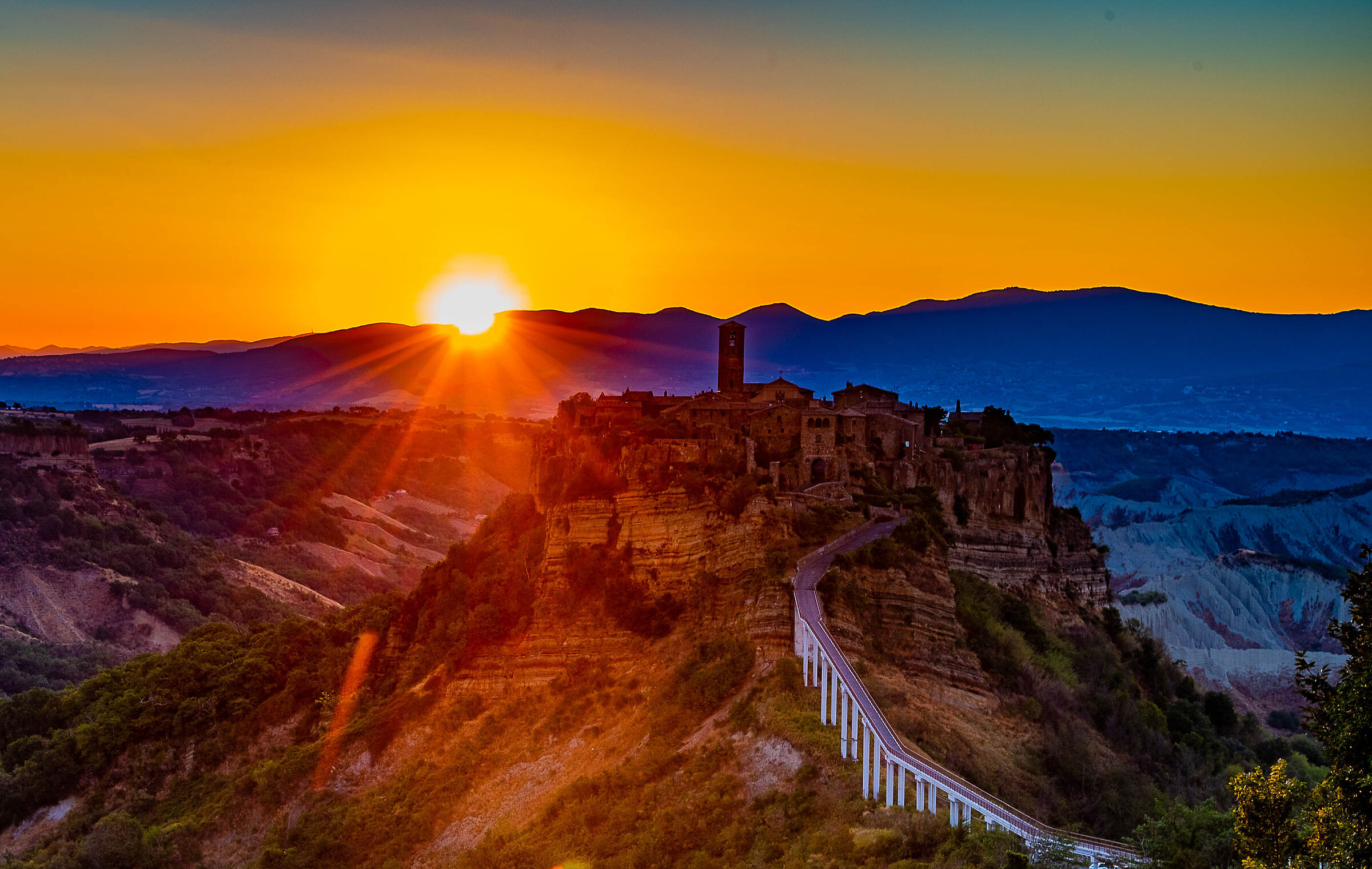 Civita di Bagnoregio Alba 2