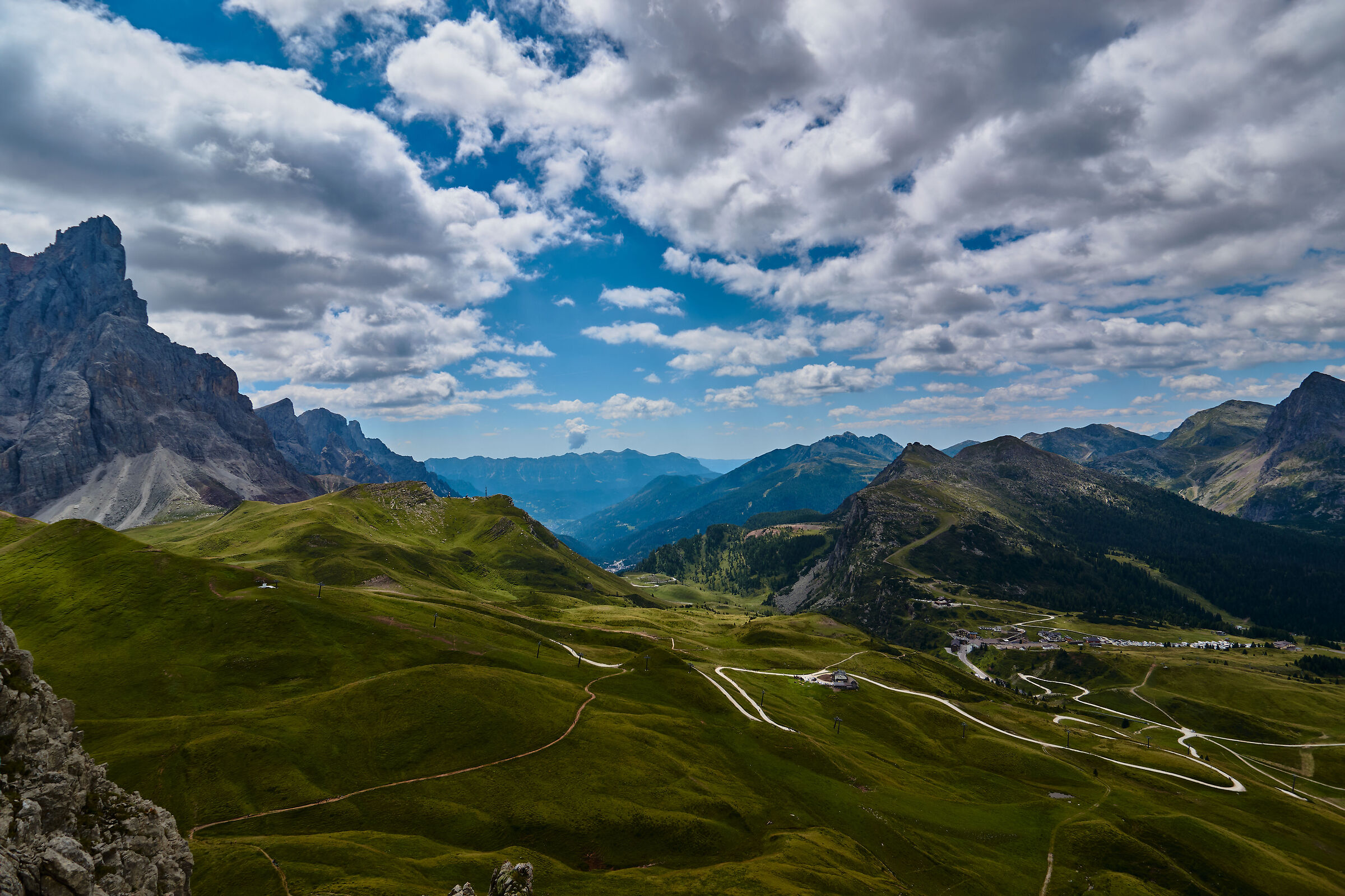 veduta dal Cristo Pensante (2333m)