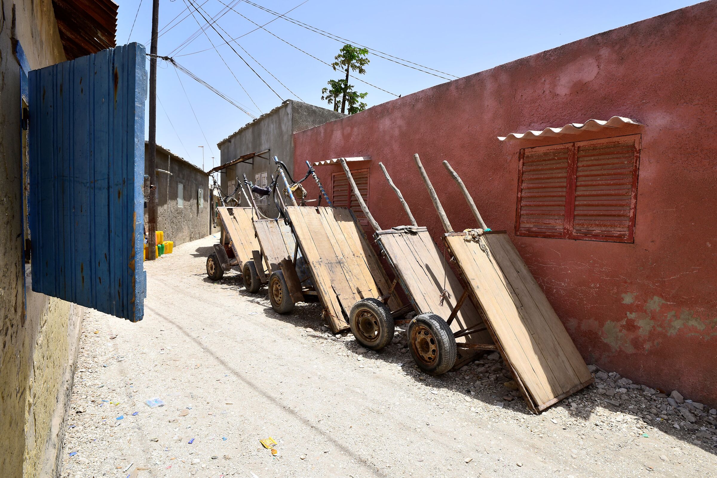 Through the alleys of Joal Fadiouth