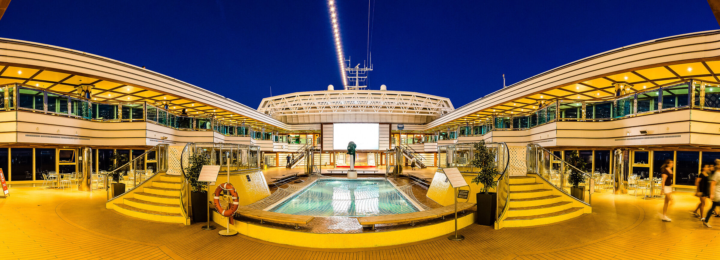 Sul punte della nave