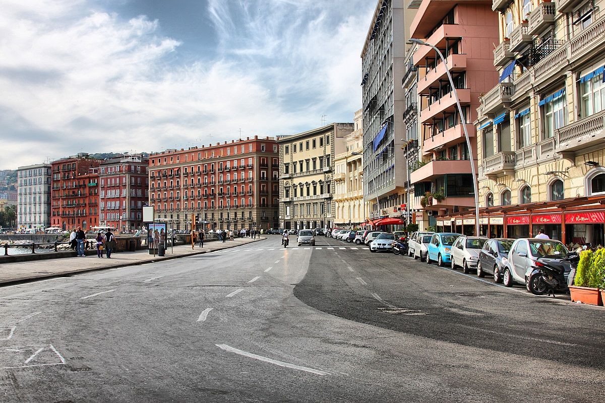 Napoli - Via Caracciolo
