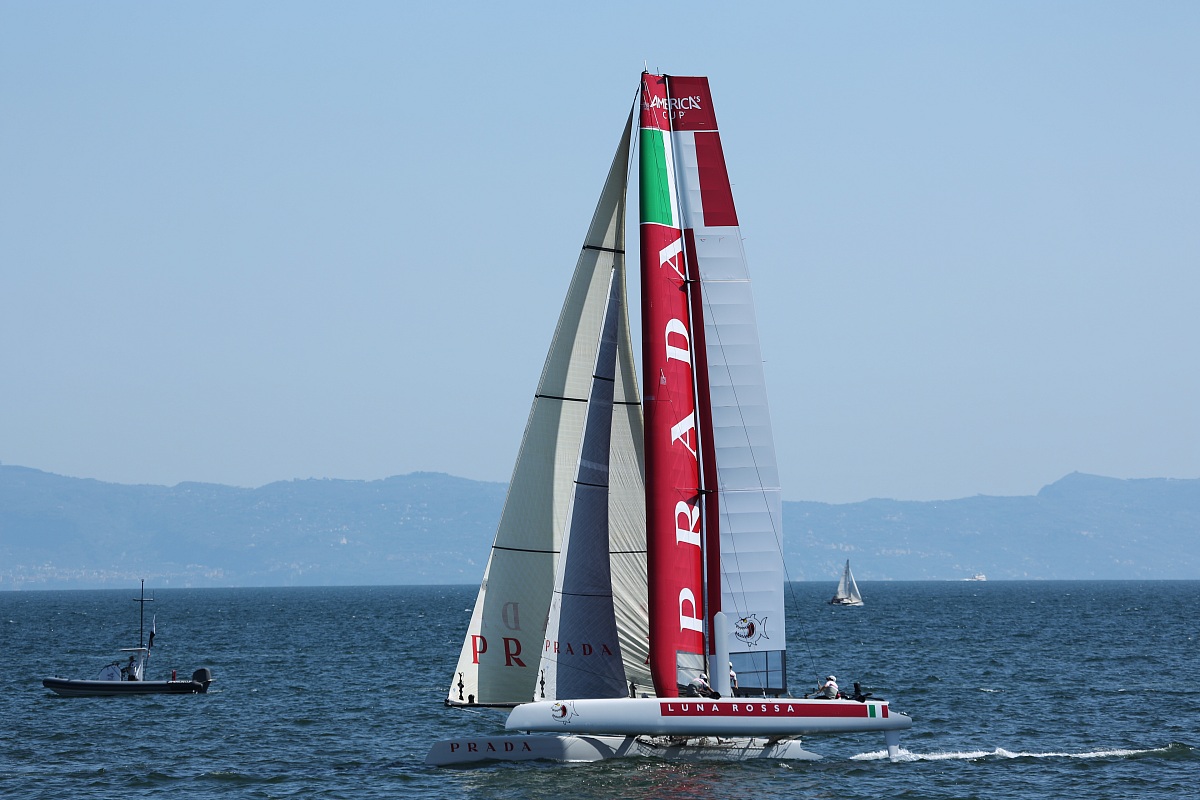Luna Rossa Piranha