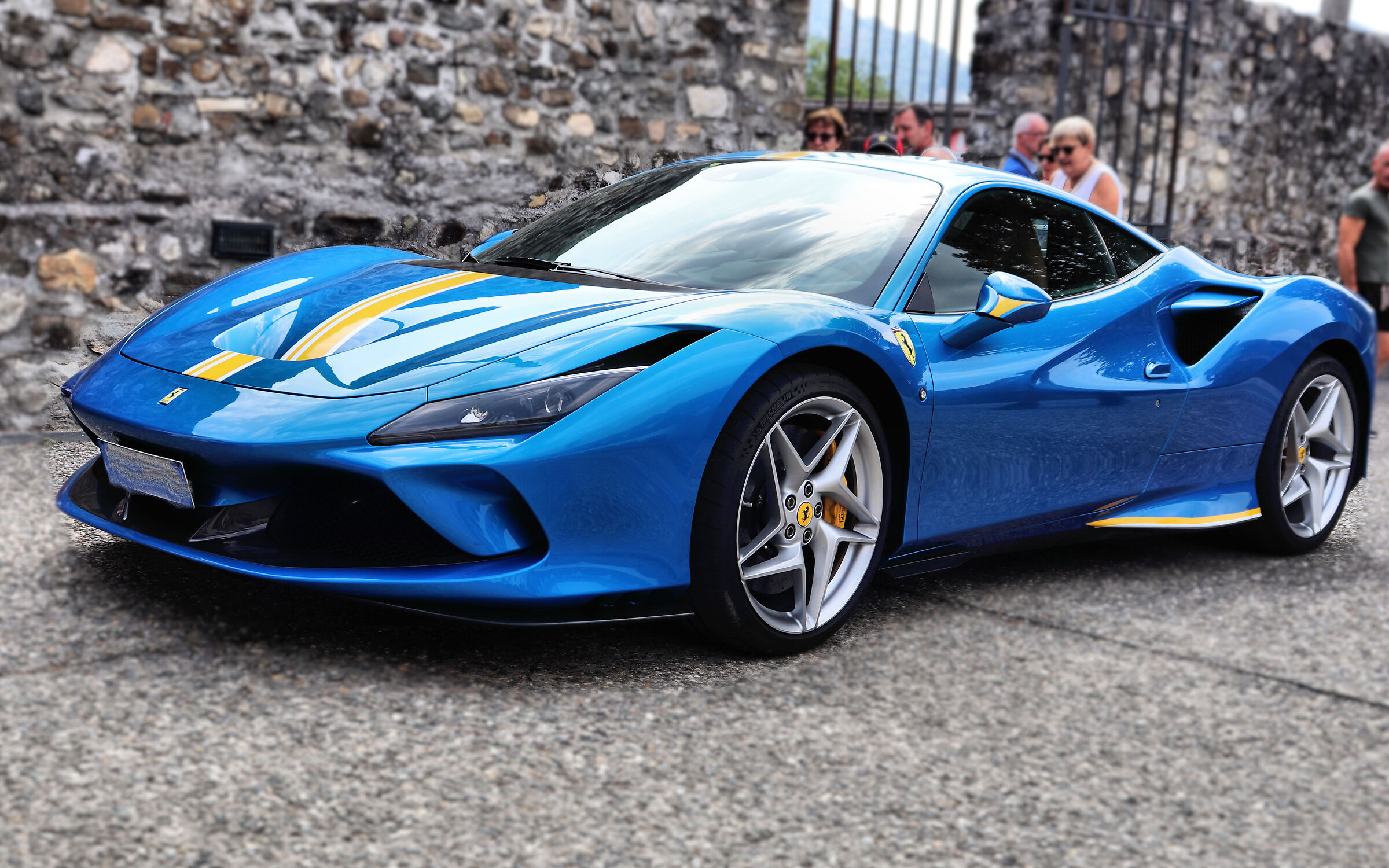 Ferrari SF 90 road