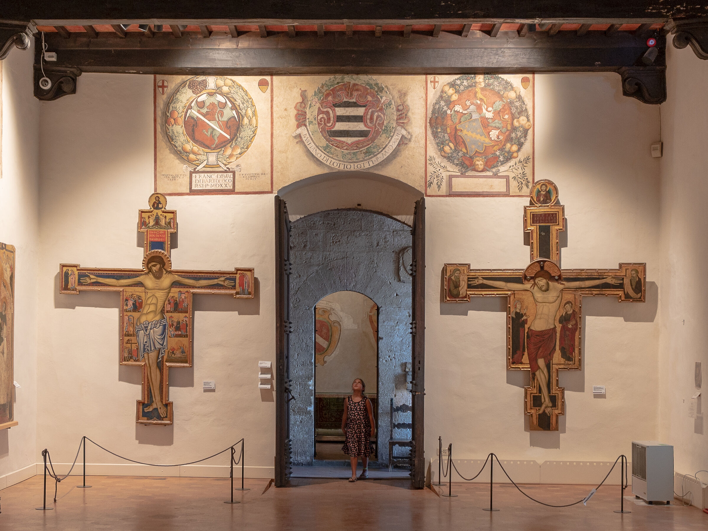 Curiosità messa in croce