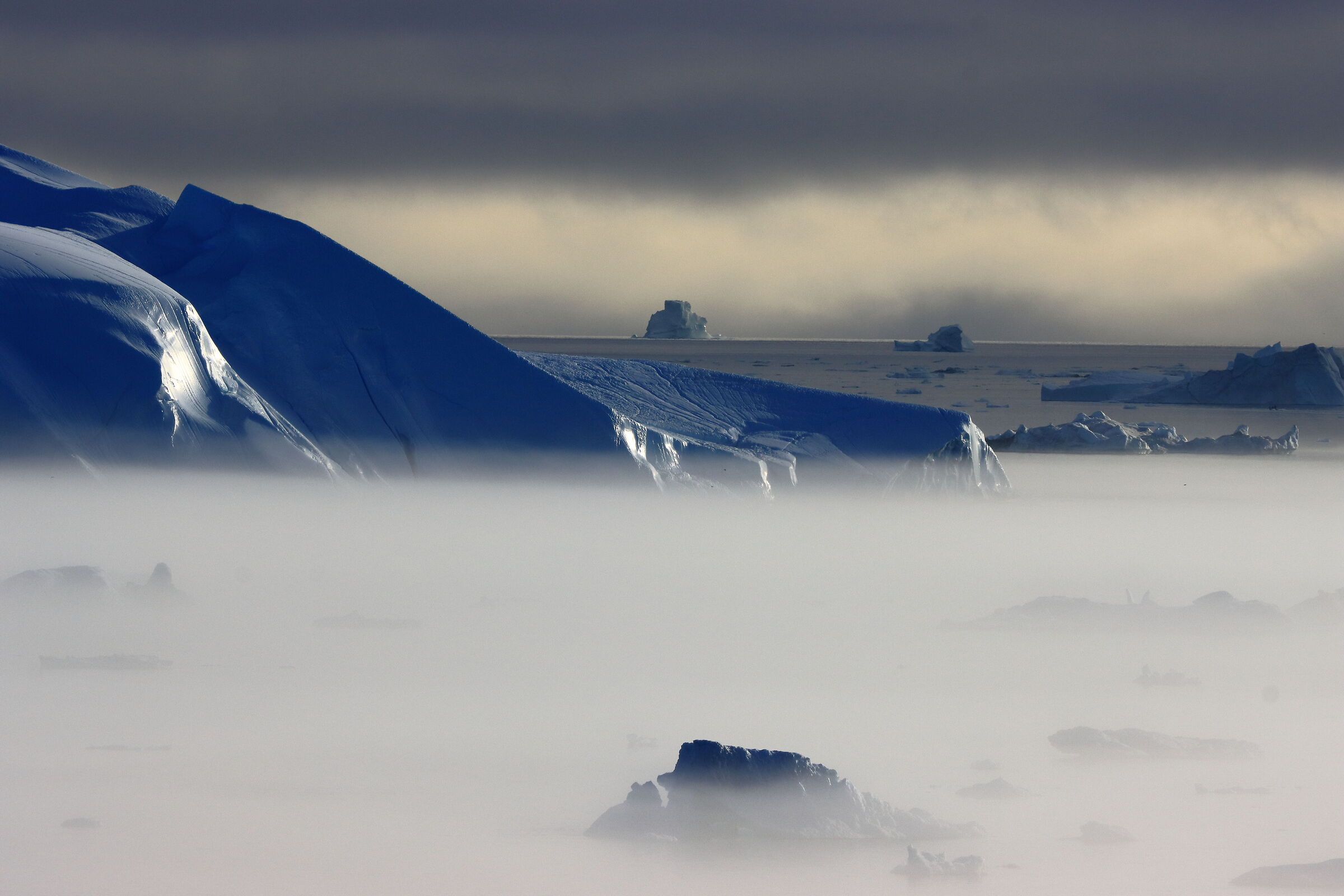 Groenlandia, icebergs rilasciati dal Jakobshavn glacier