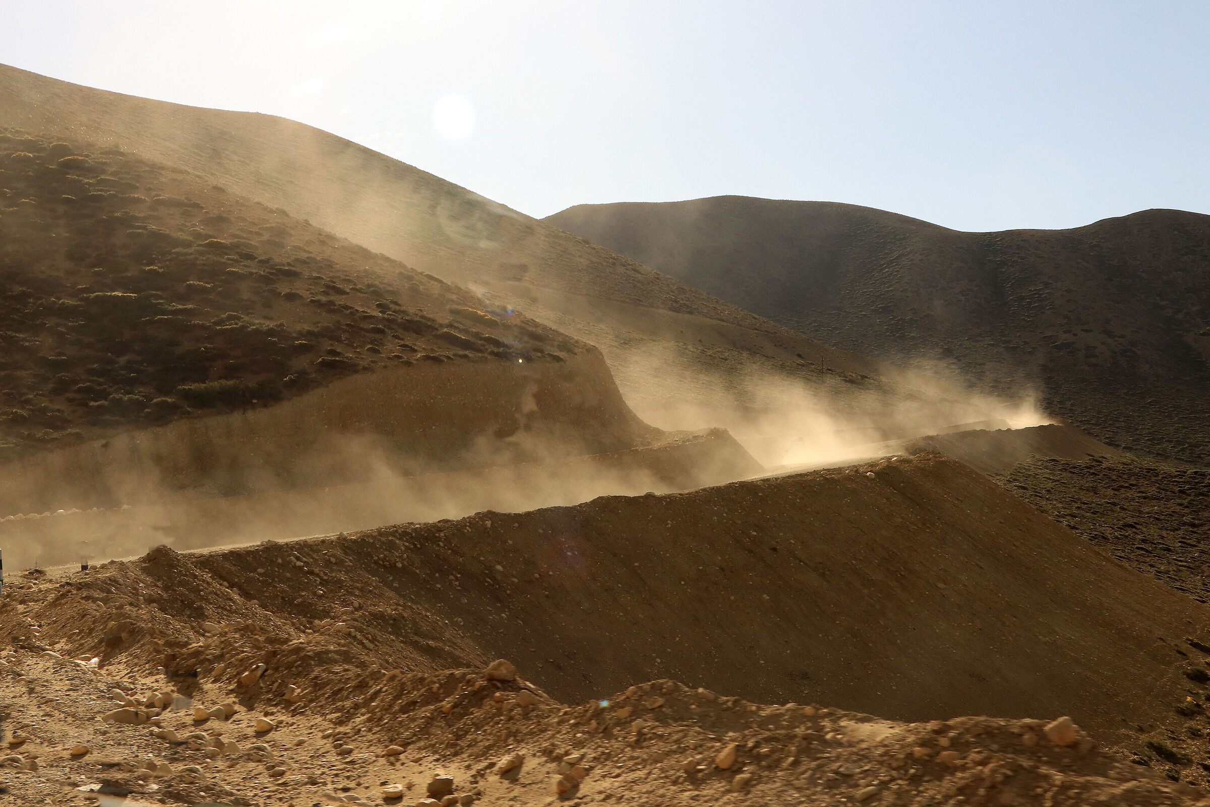 on the dusty dakmar track