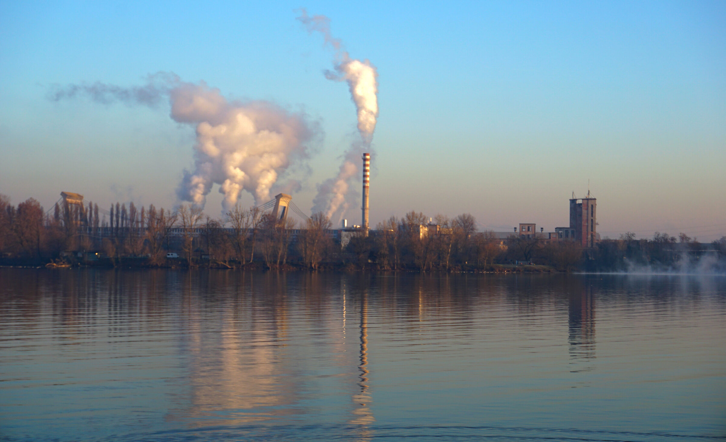 Alba sulla cartiera -Mantova