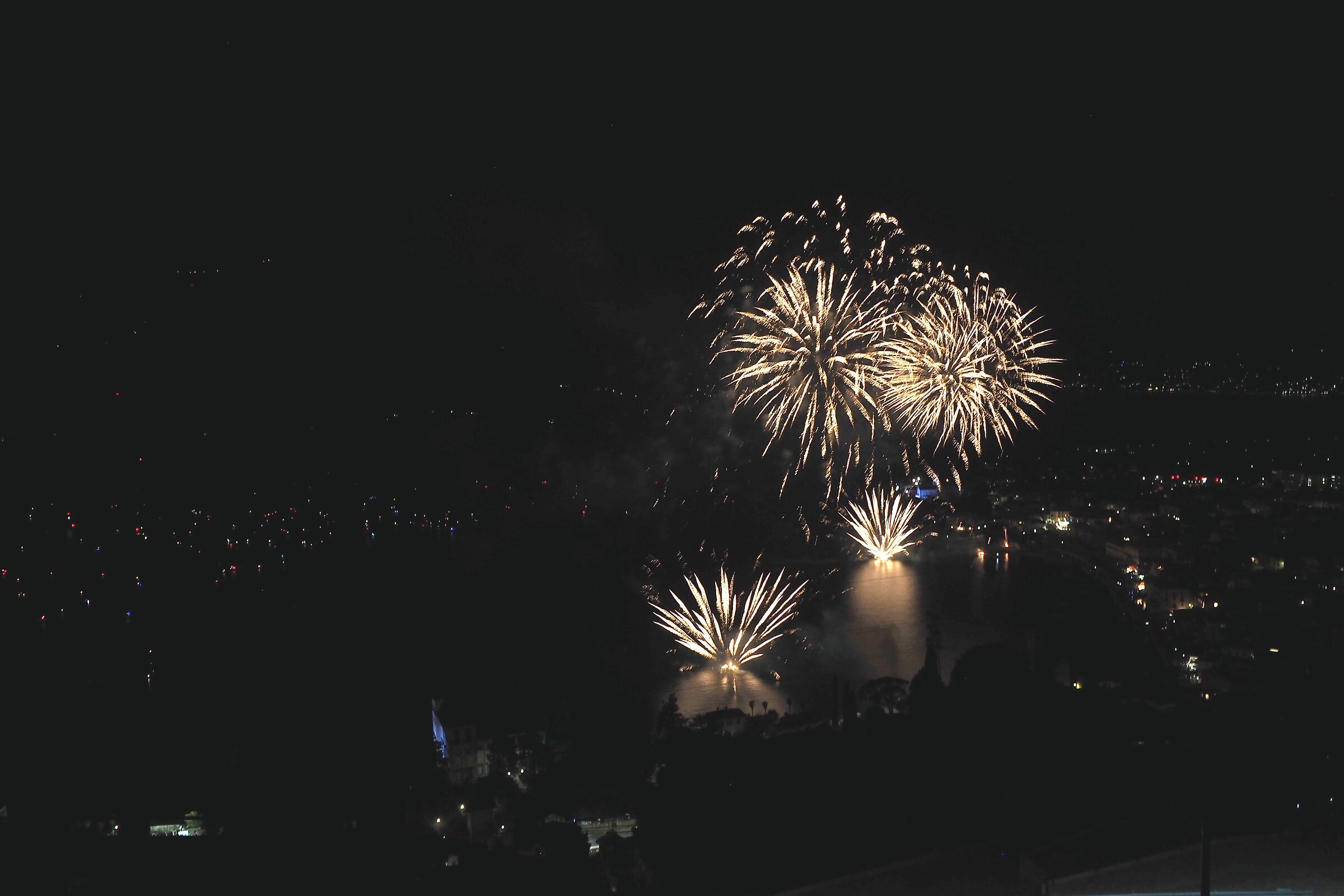 Fuochi sul lago. Gravedona 14 agosto