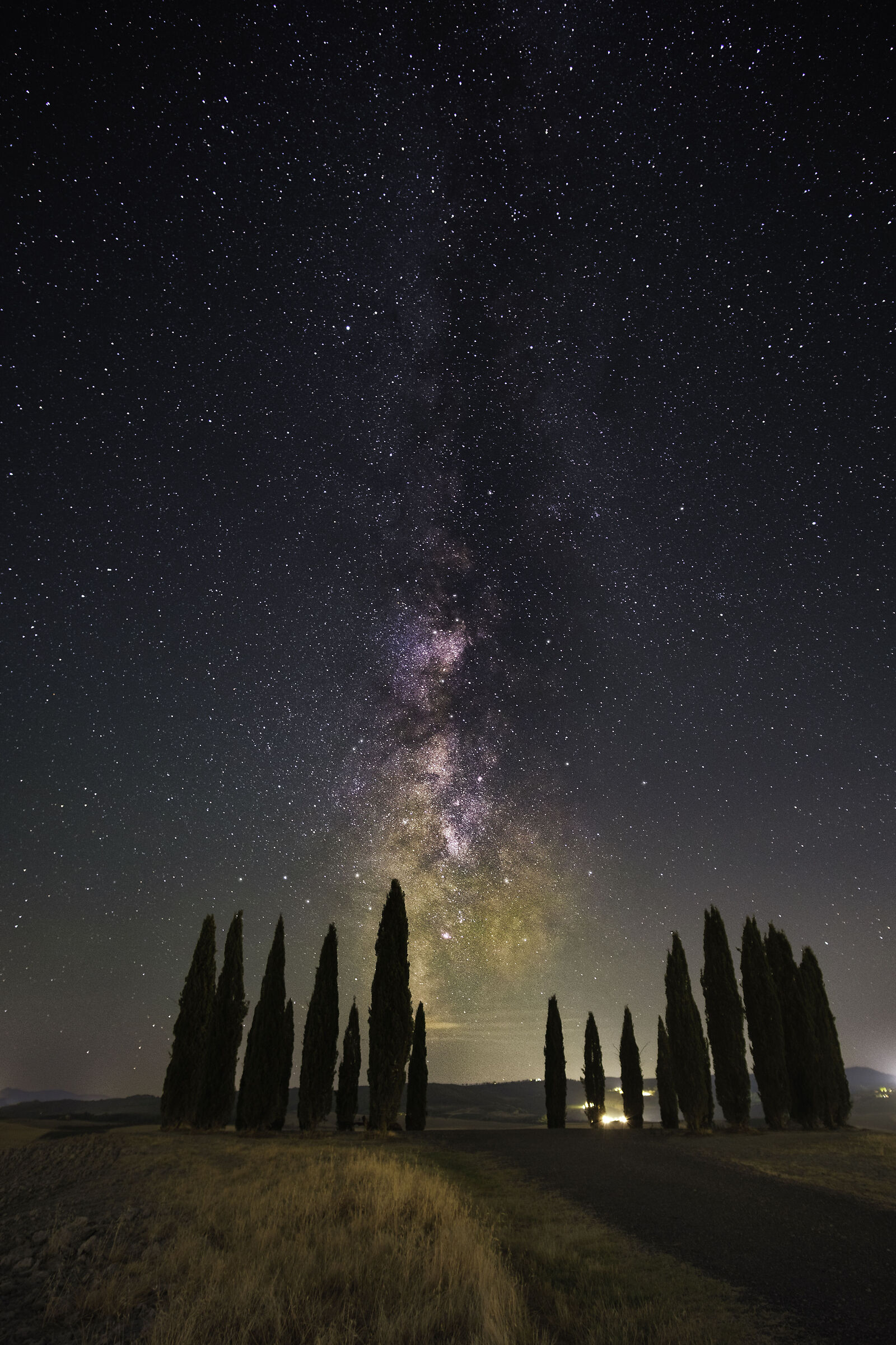 Via Lattea su Cipressi