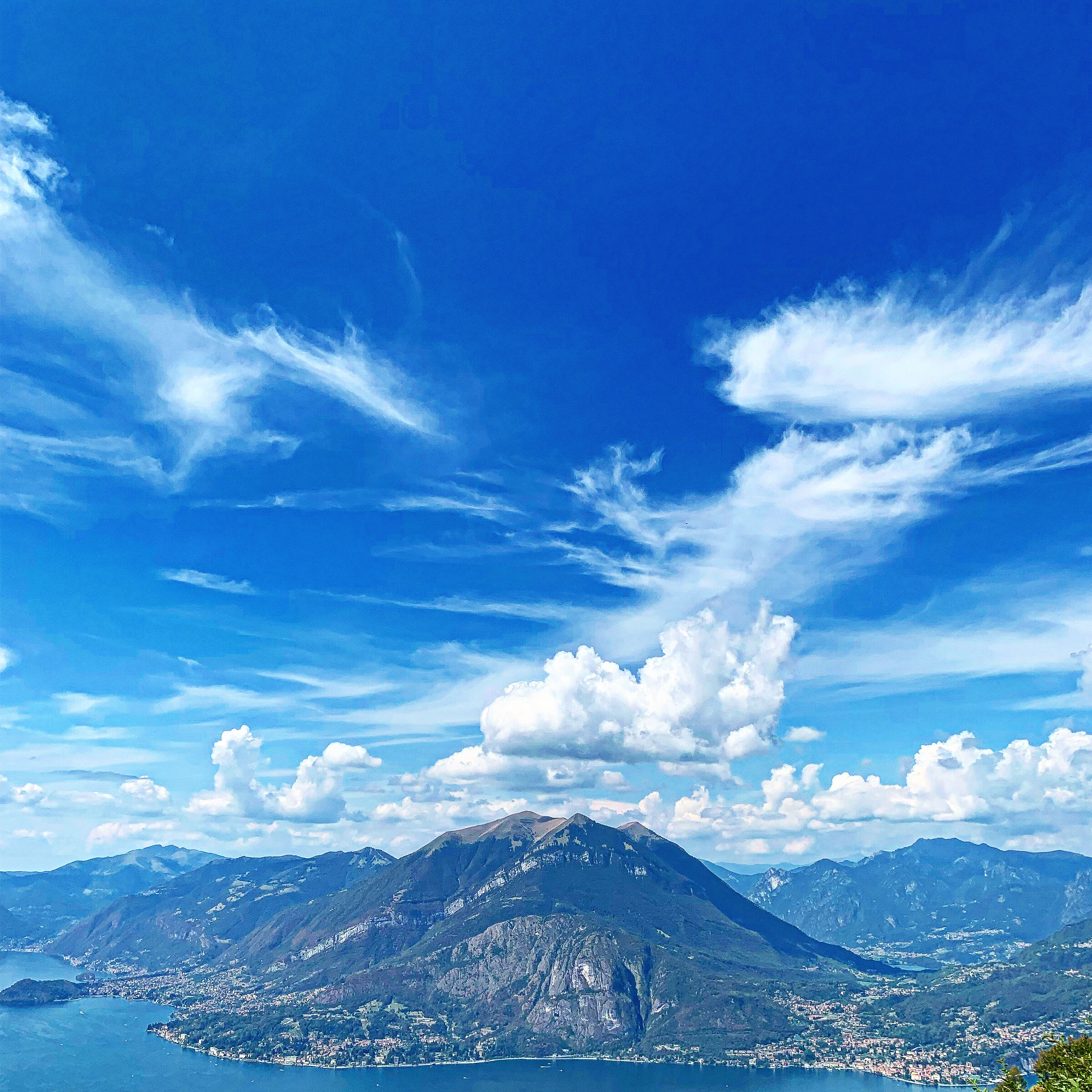 Lago di Lecco da Esino Lario .