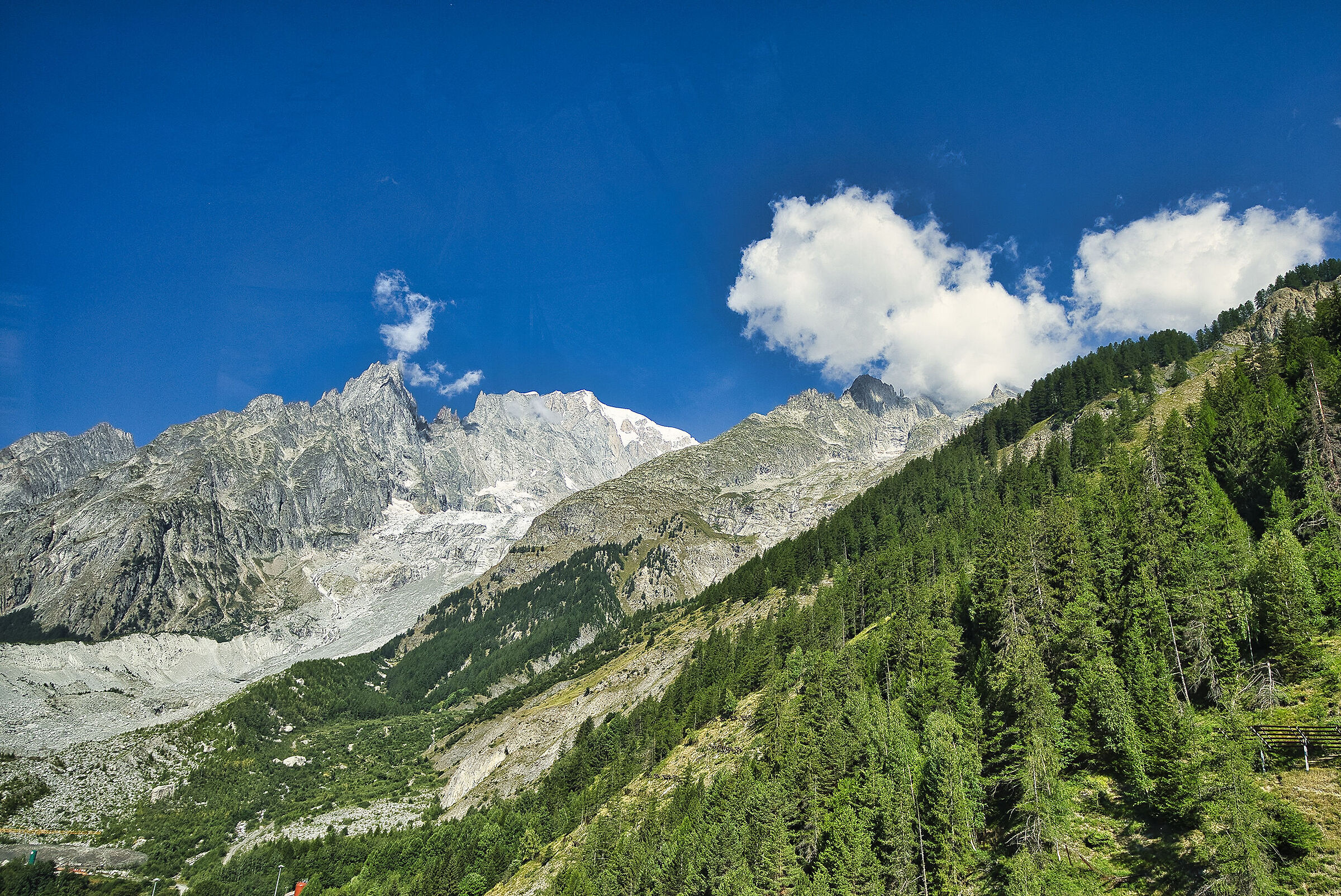Monte Bianco da fondovalle