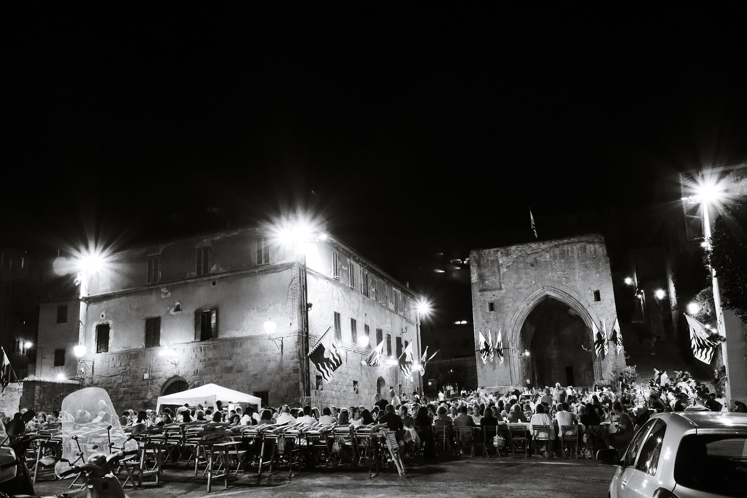 a cena in contrada