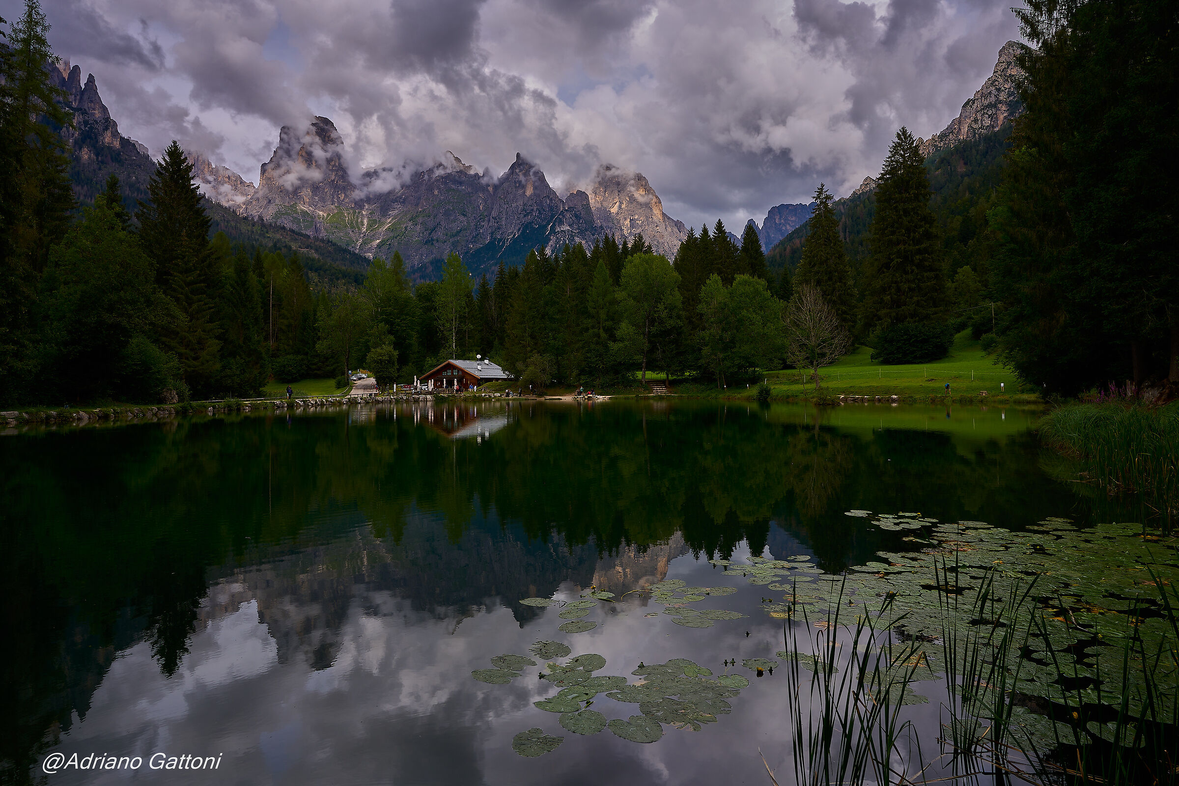Pale di San Martino lato B viste dal lago di Welsberg