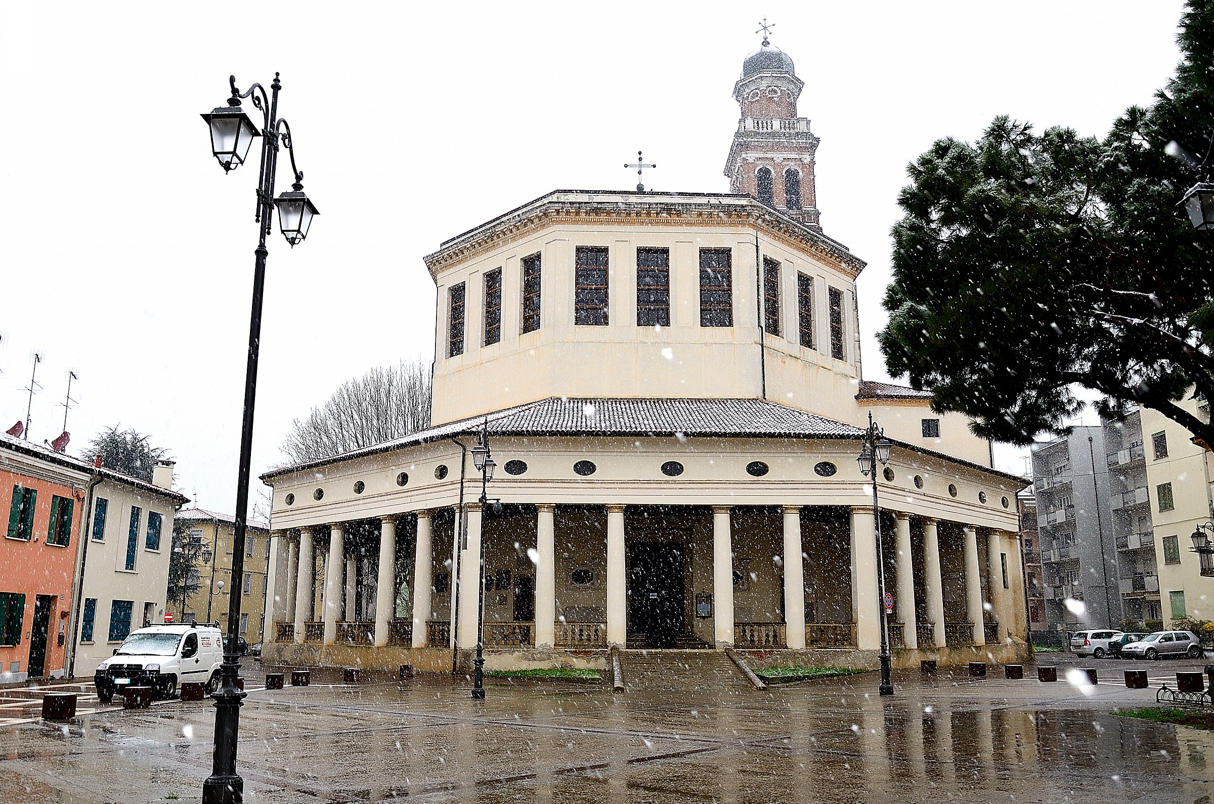 Rovigo - LaRotonda - Nevicata del 25-03-2013