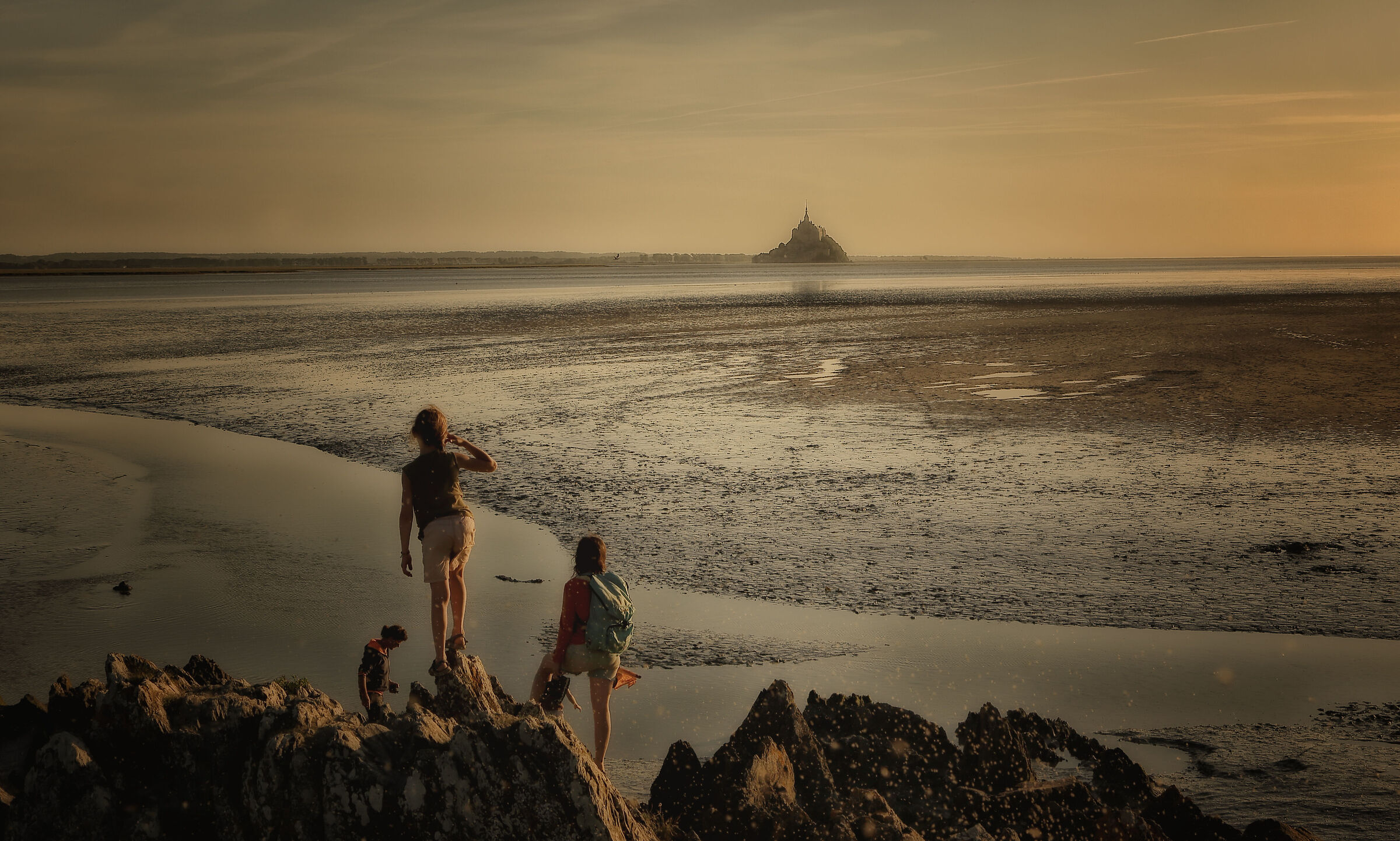 Sunset at le Mont saint Michael