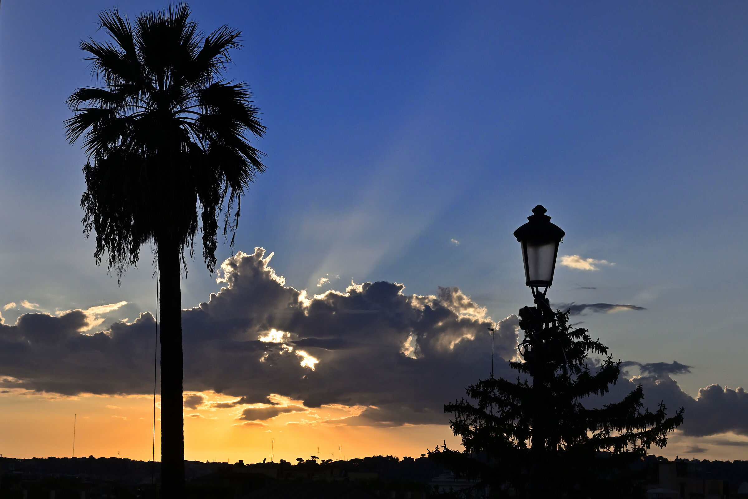 Sunshine su Trinità De' Monti