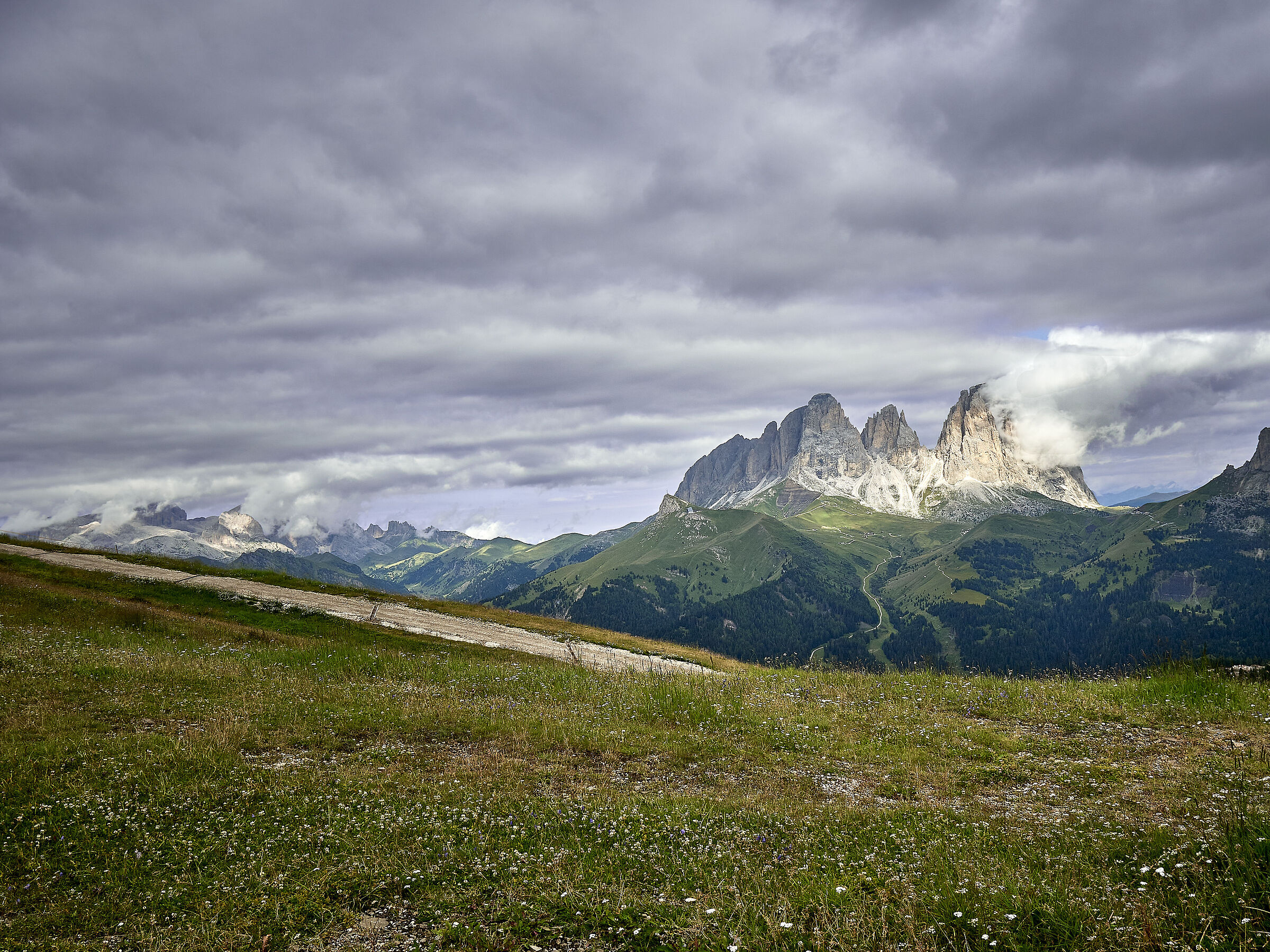 SASSOLUUNGO AND SASSOPIATTO