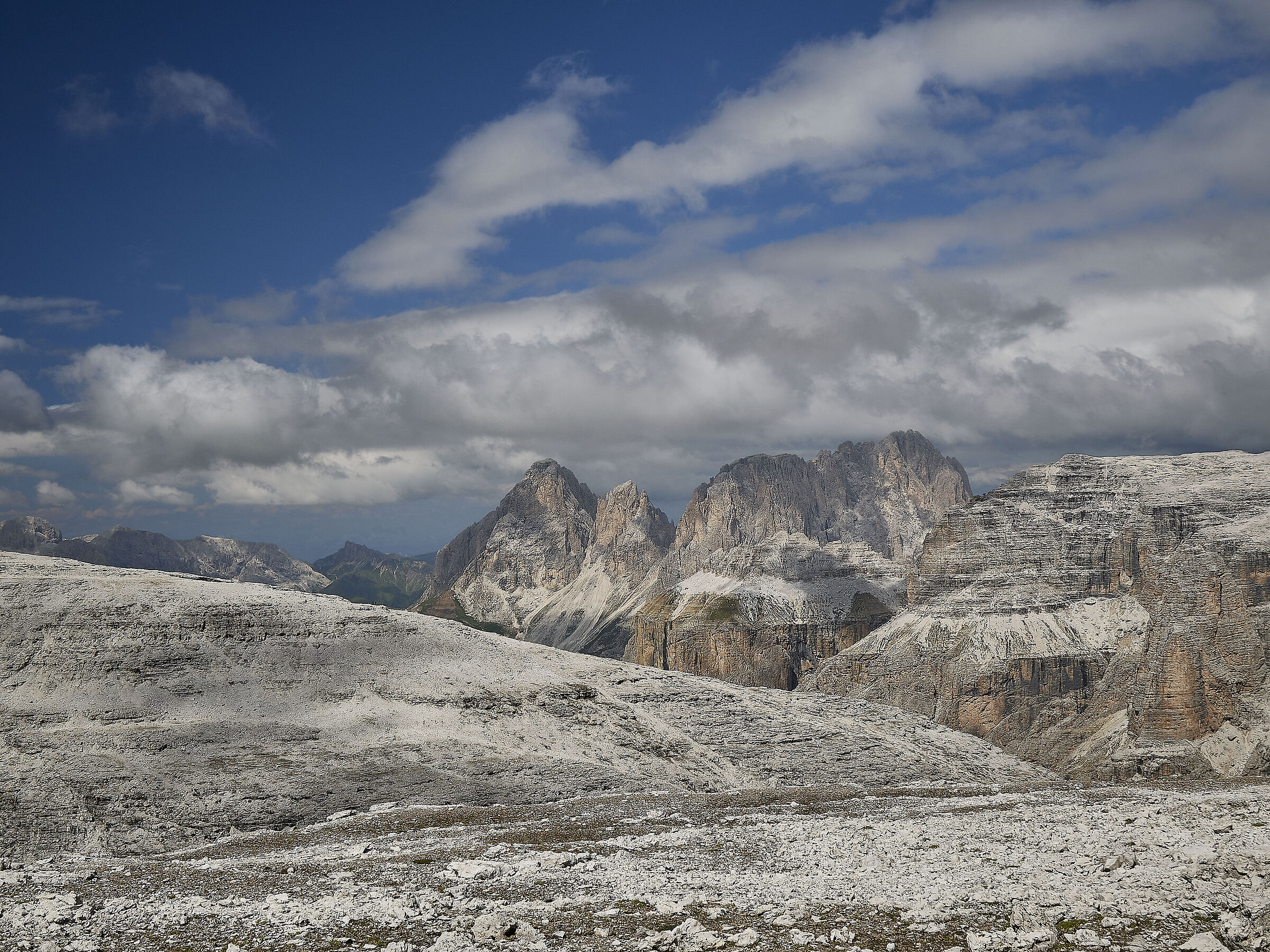 The lunar landscape of the Sella Group