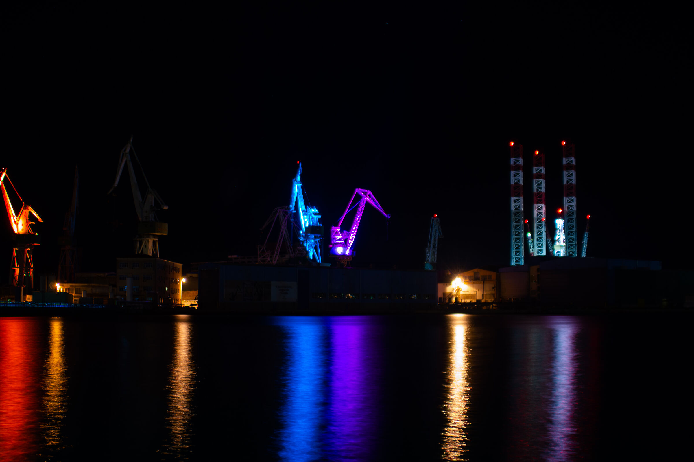 Fishing cranes