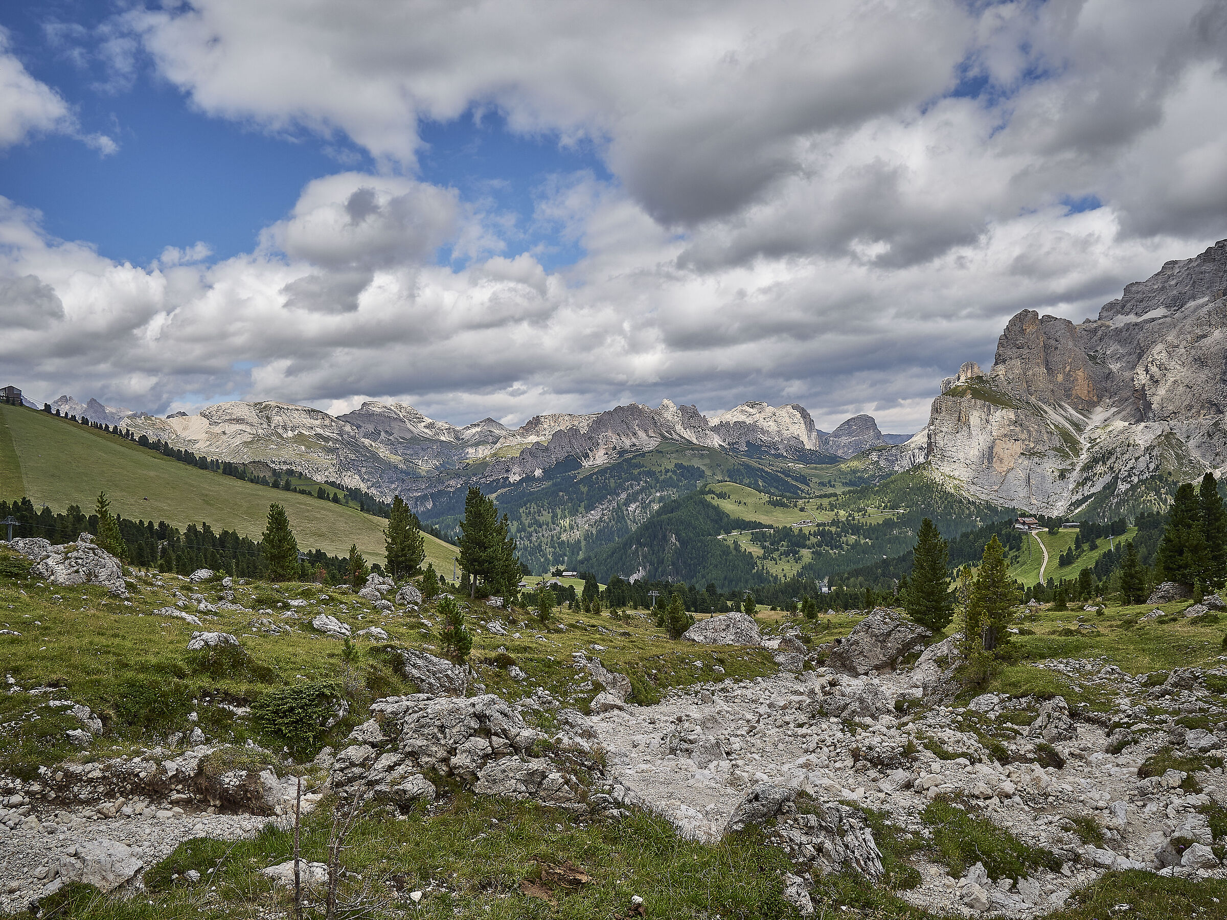 Panorama della val Gardena dalla città dei sassi