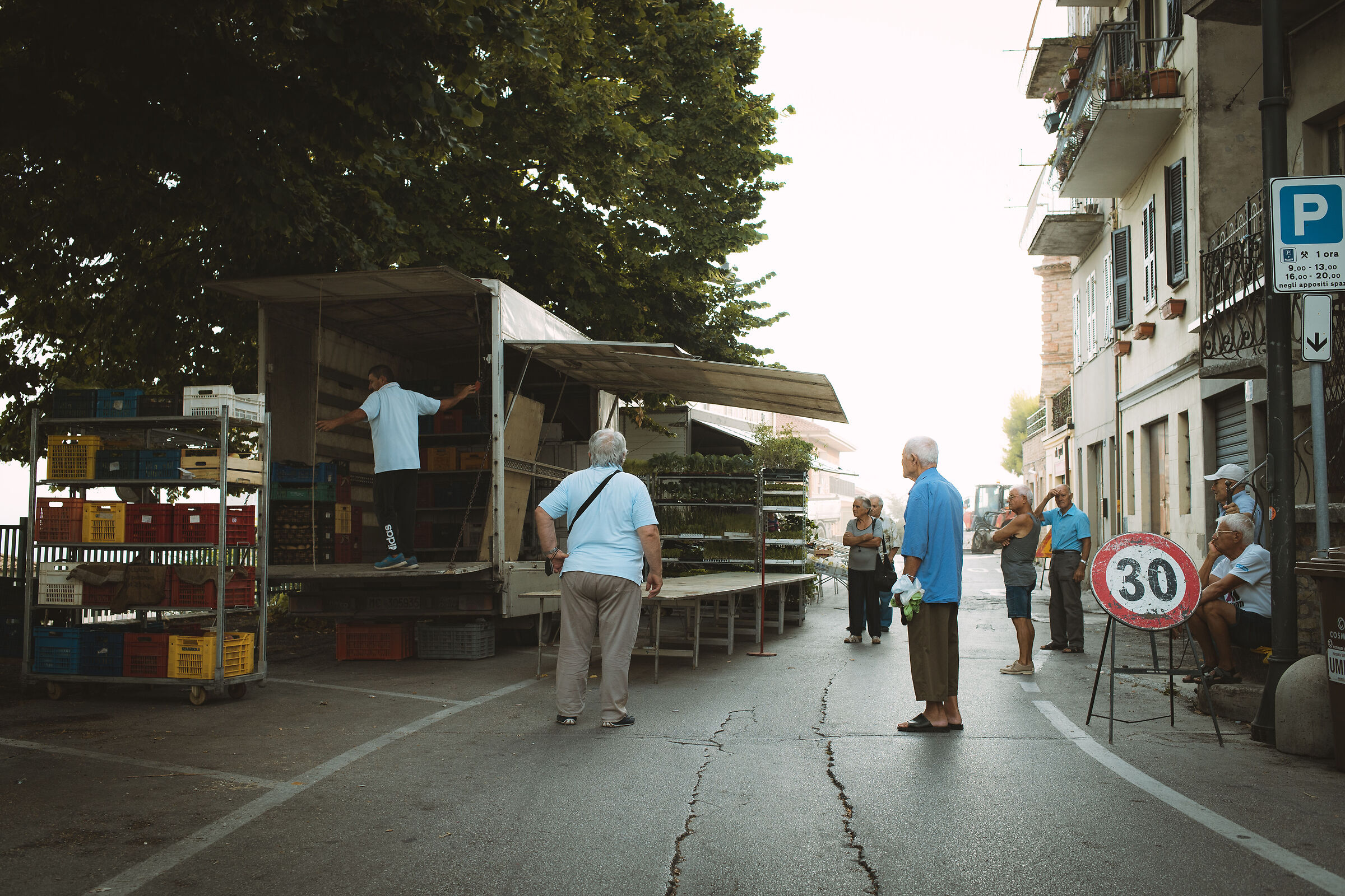 Market waiting