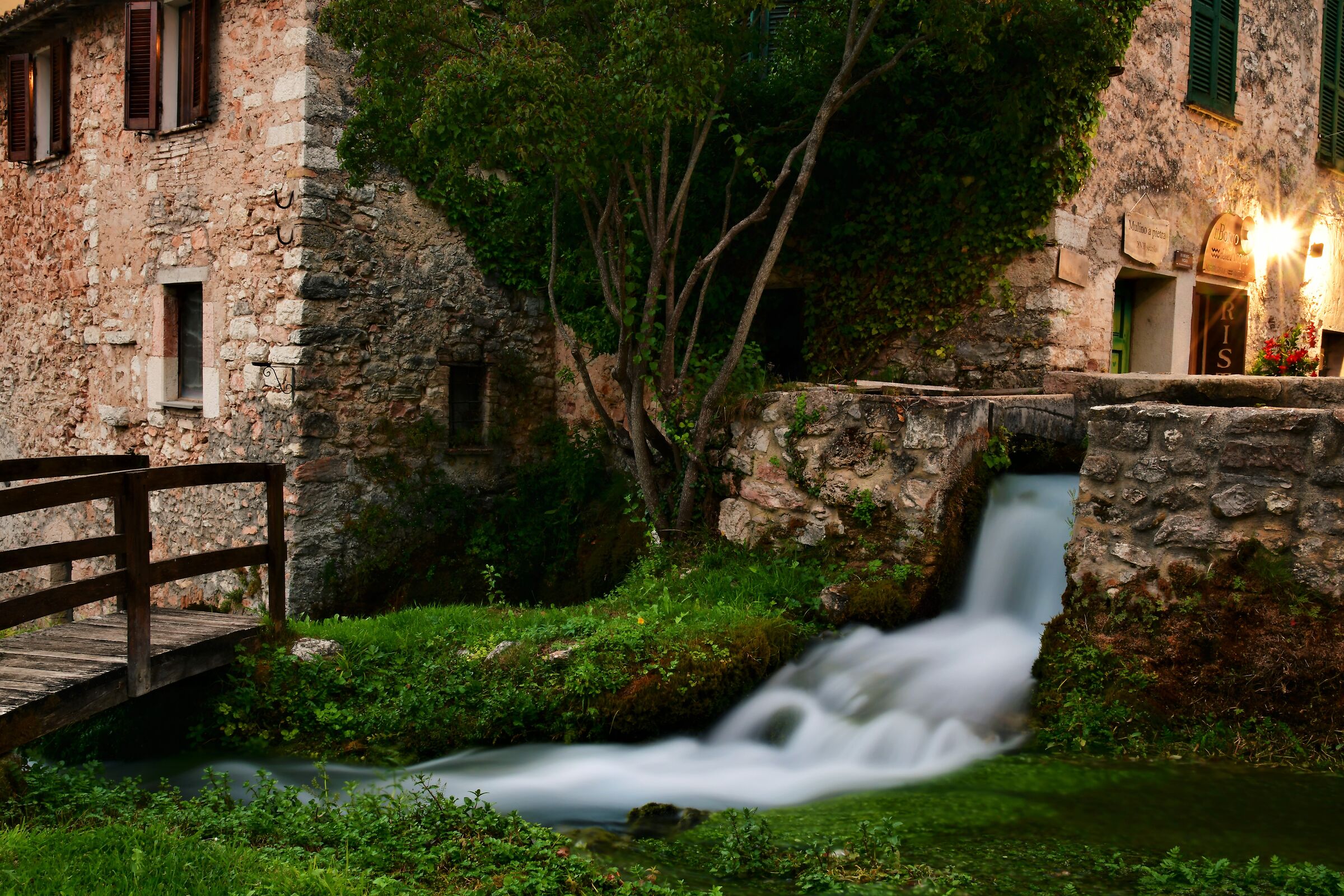 Si fa sera a Rasiglia