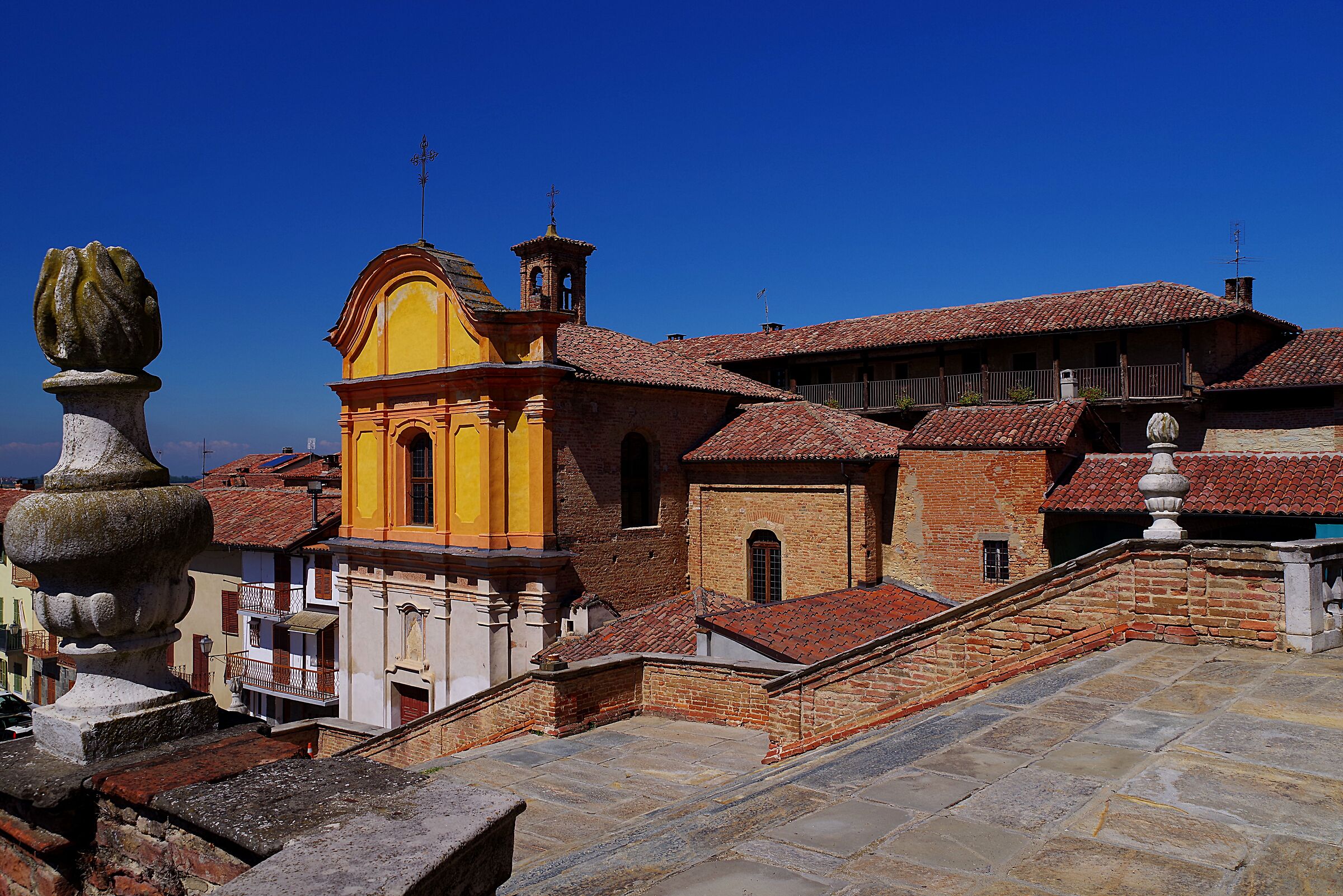 La chiesa di S. Michele Montemagno