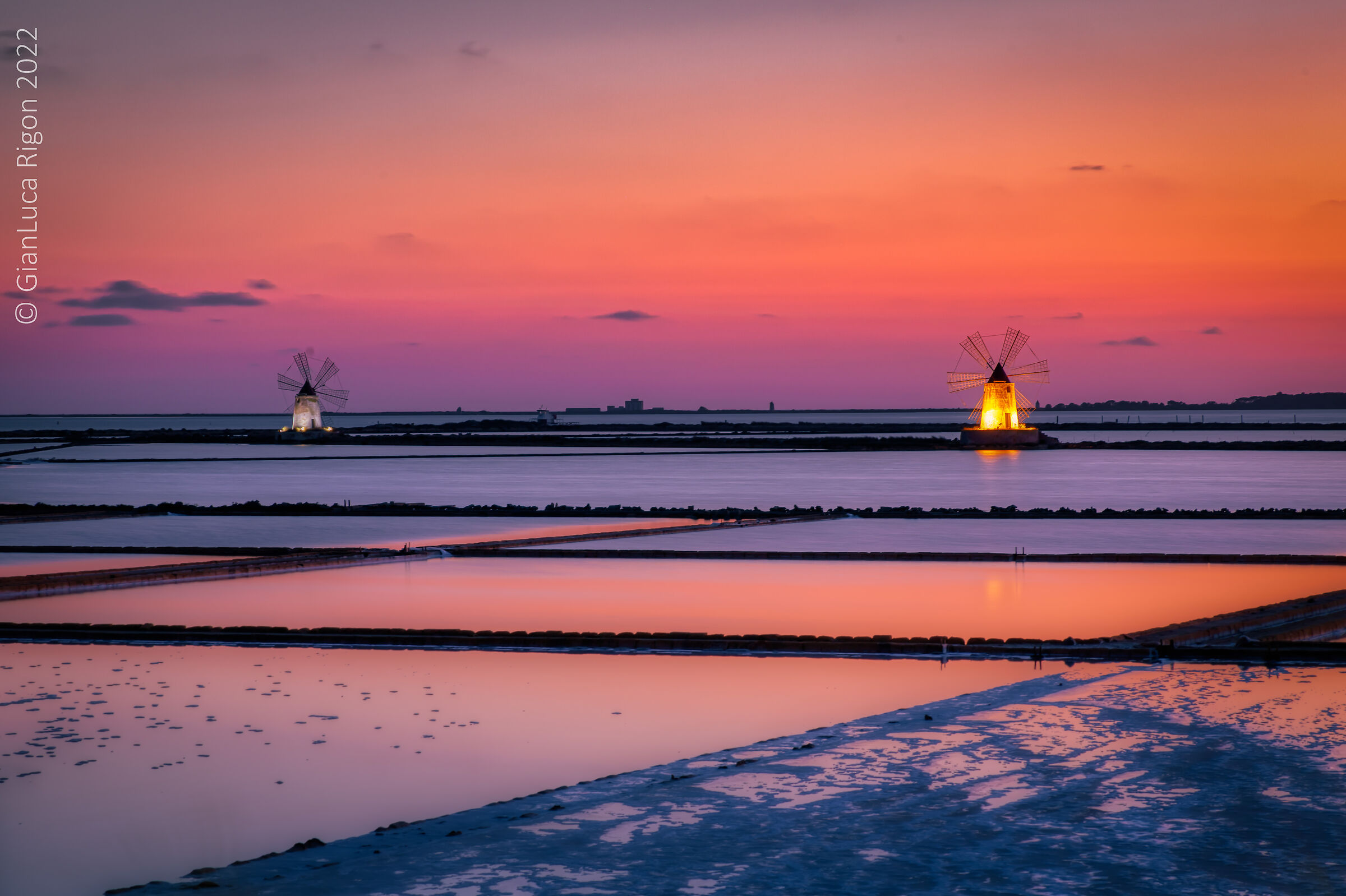 Tramonto sulle saline